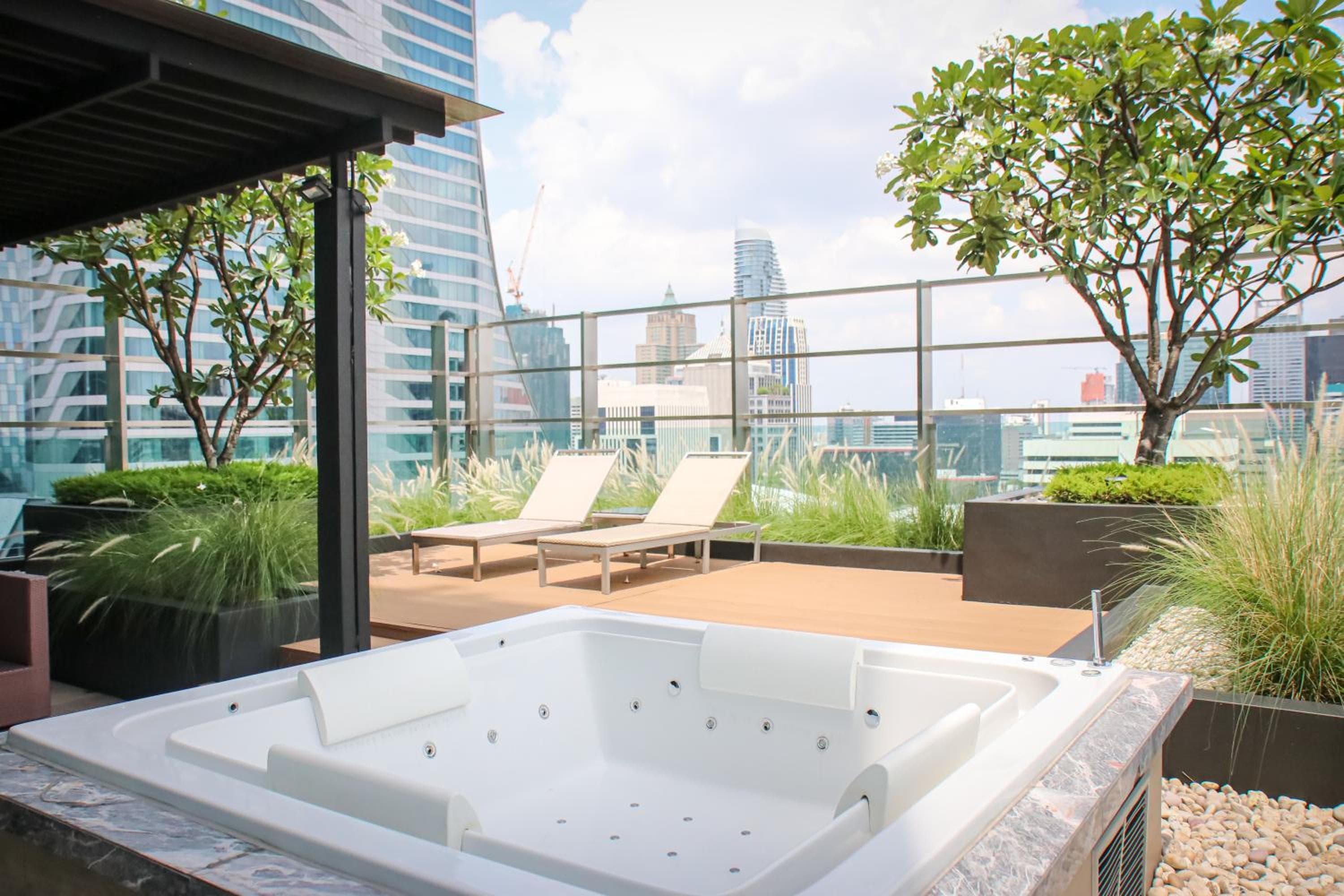 Sivatel Bangkok Hotel — 24