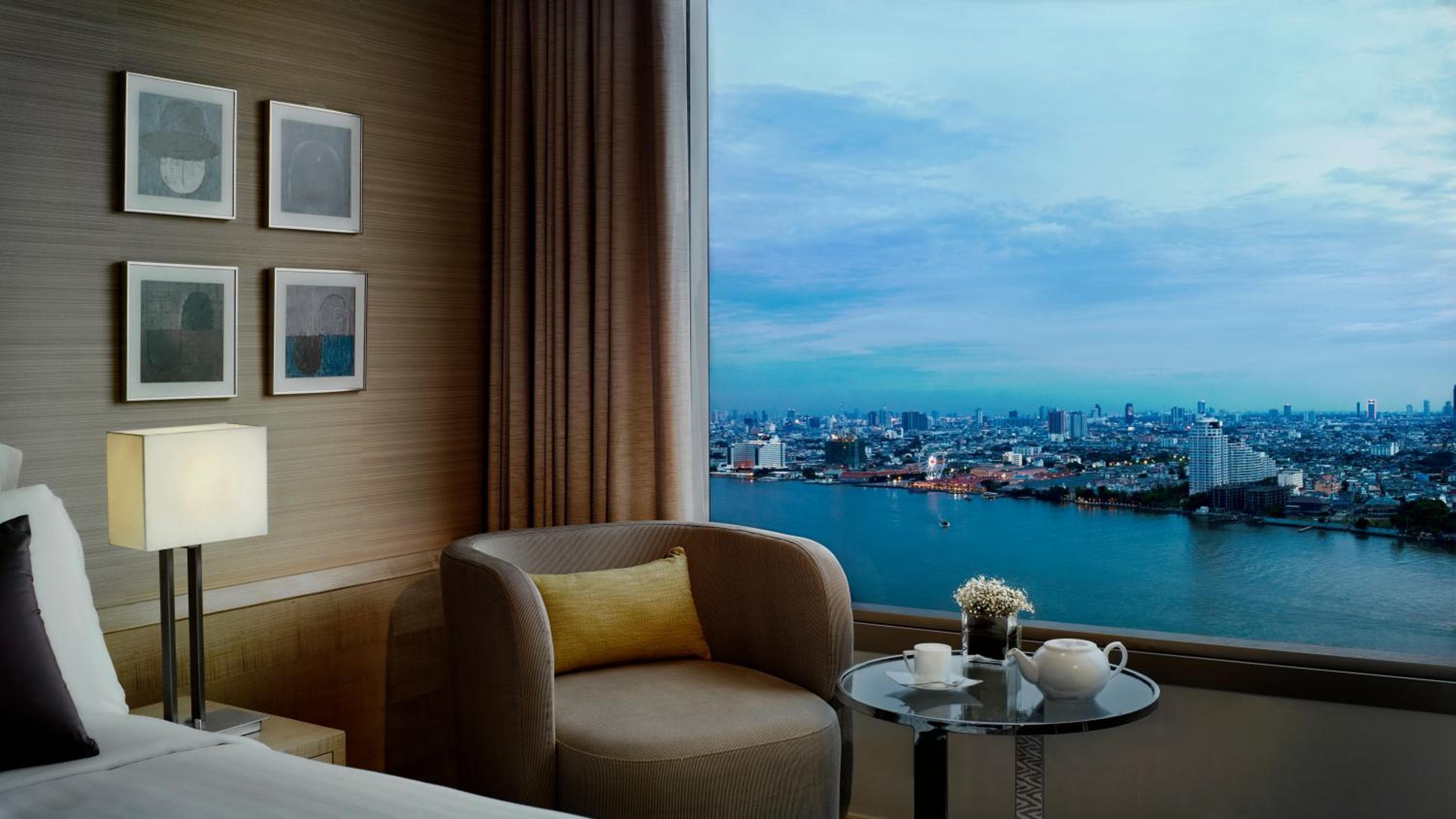 Avani Plus Riverside Bangkok Hotel — 3