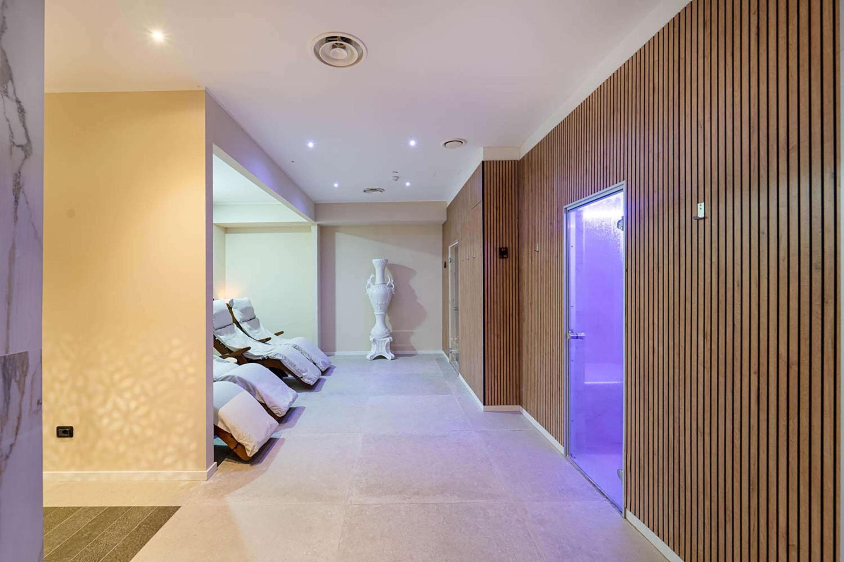 Hotel Hub — 29