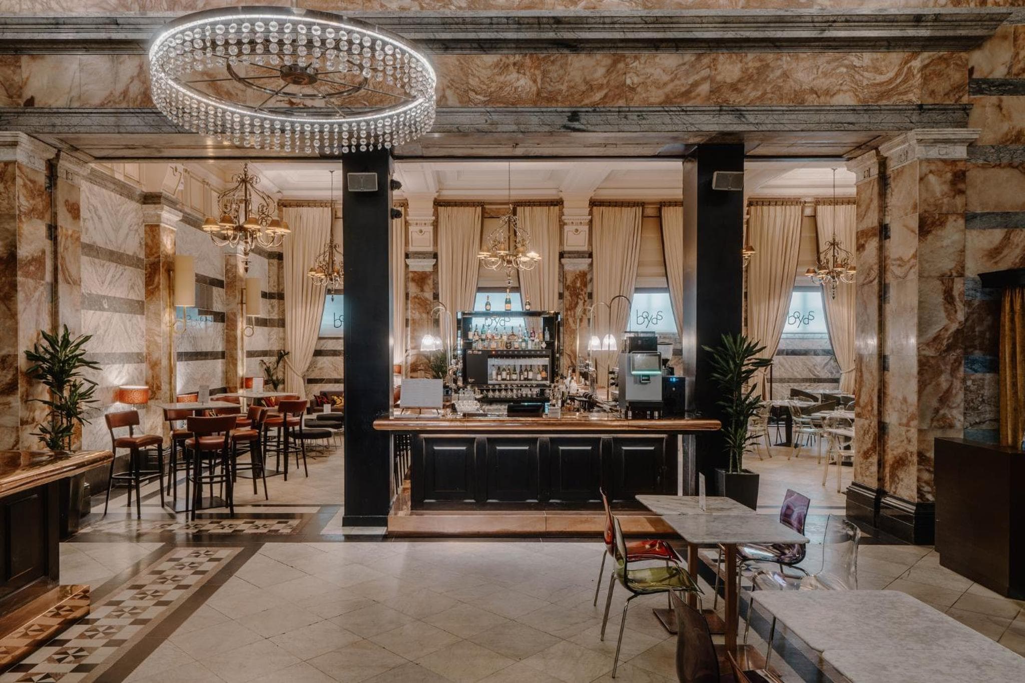 Club Quarters Hotel Trafalgar Square, London — 8