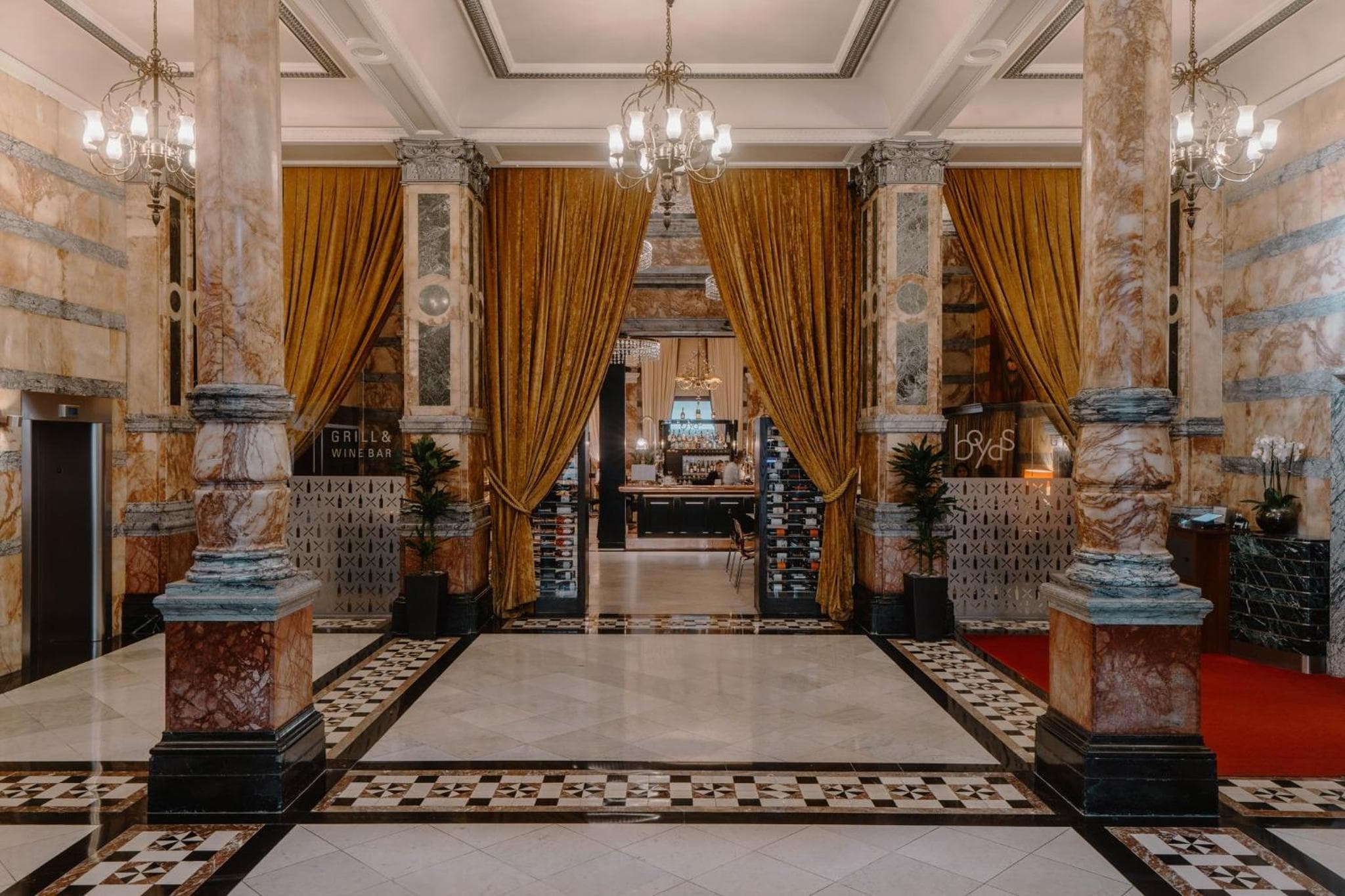 Club Quarters Hotel Trafalgar Square, London — 23