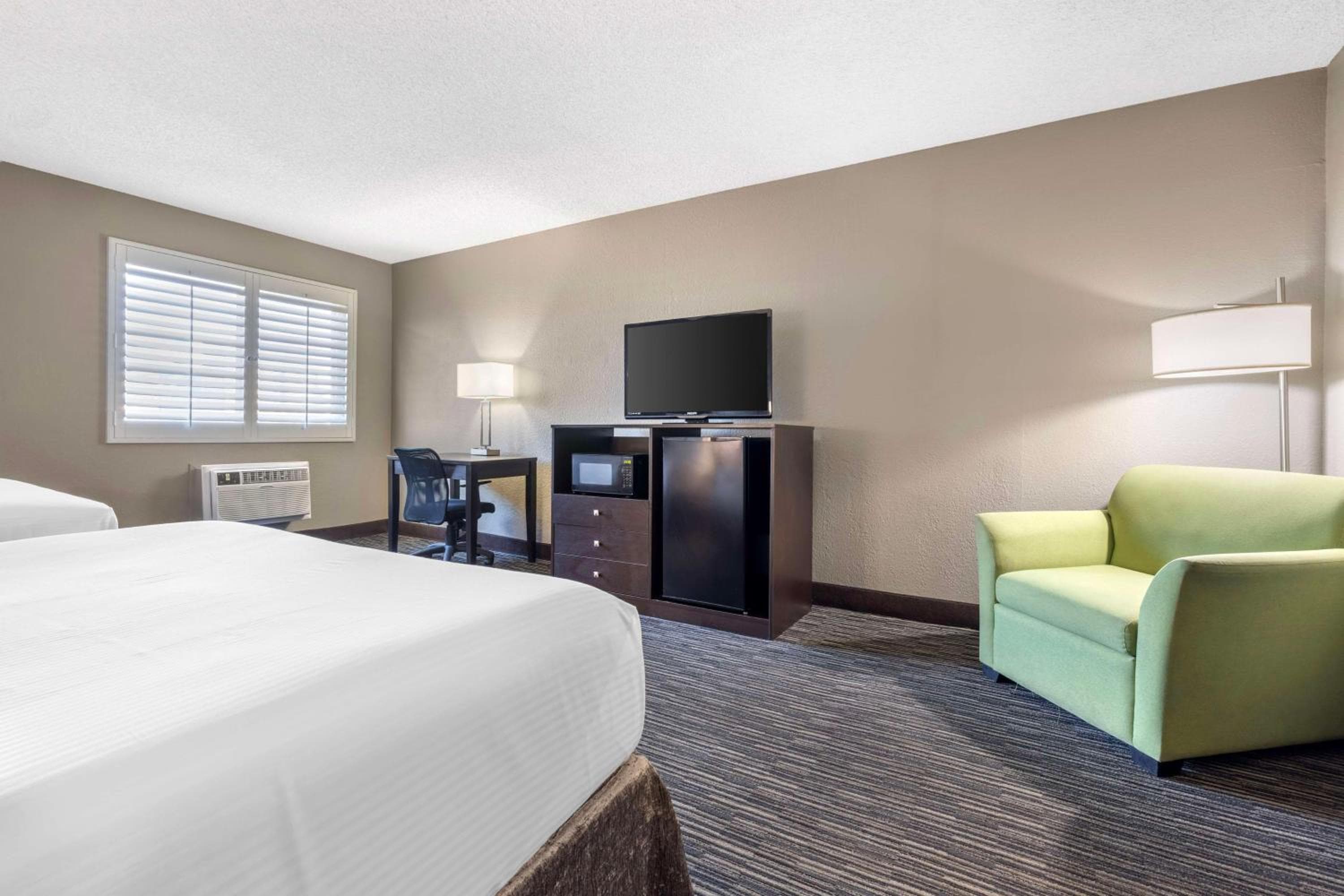 Best Western McCarran Inn — 5