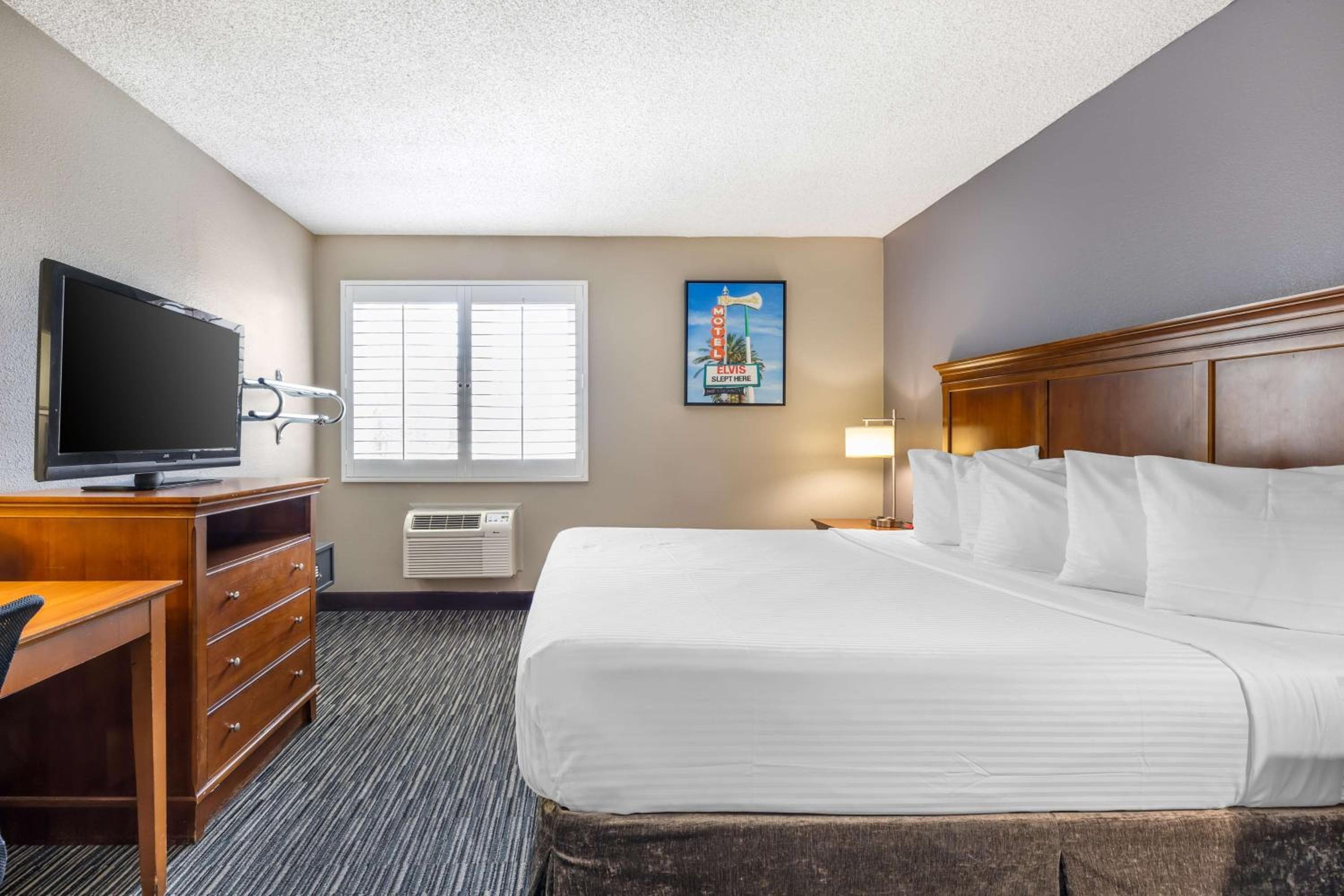 Best Western McCarran Inn — 8