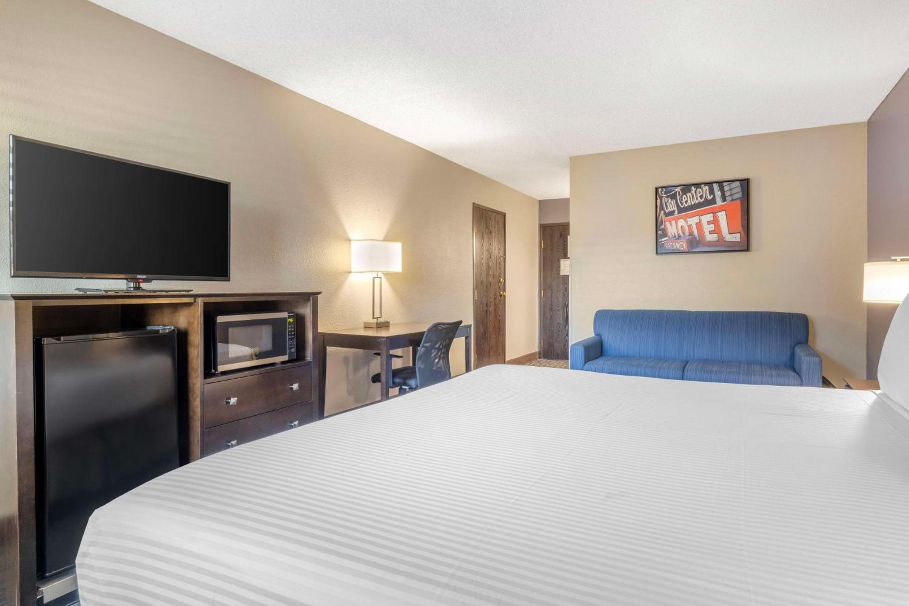 Best Western McCarran Inn — 24