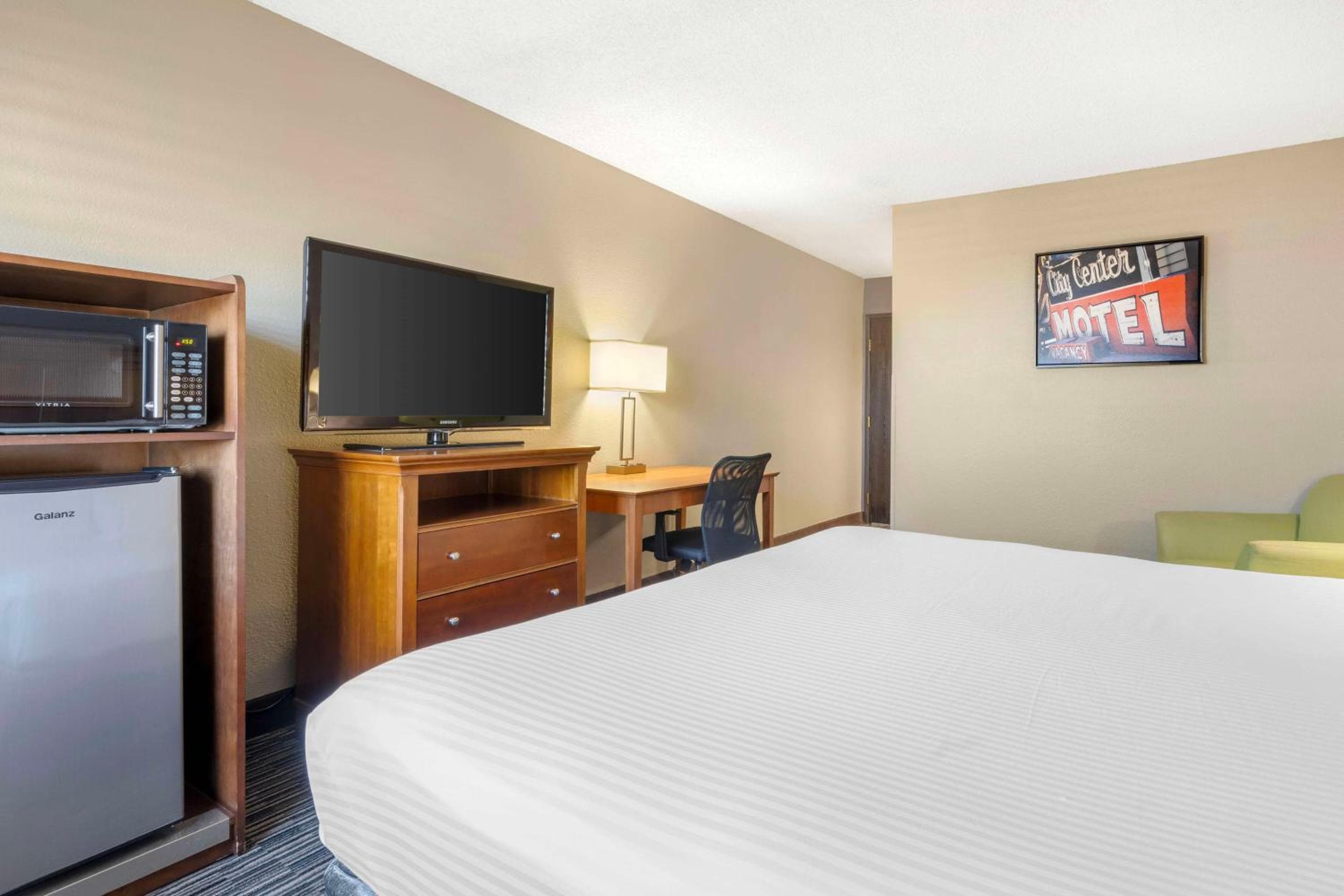 Best Western McCarran Inn — 26