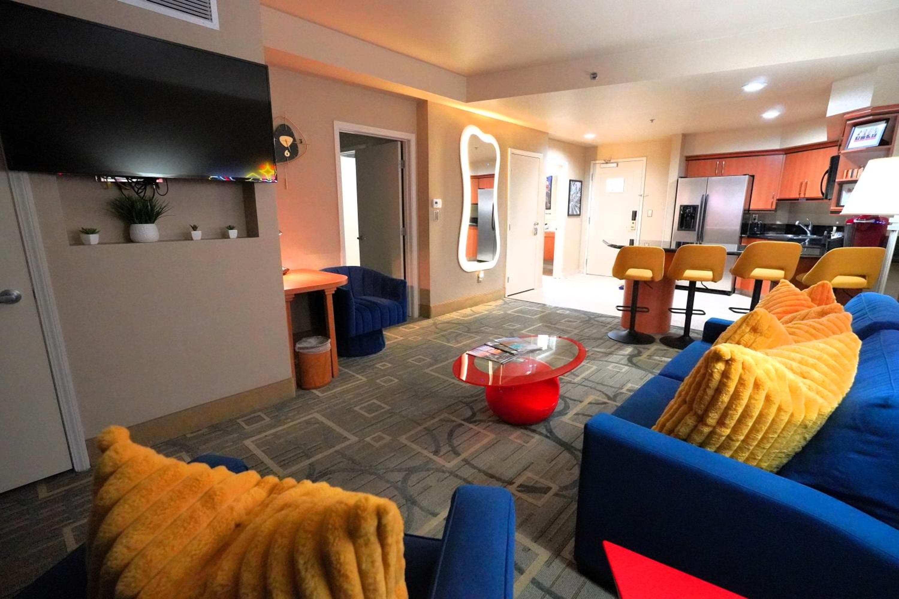 SPHERE IN 4K - Vintage Vegas Condo with Sphere and Strip Views! — 10