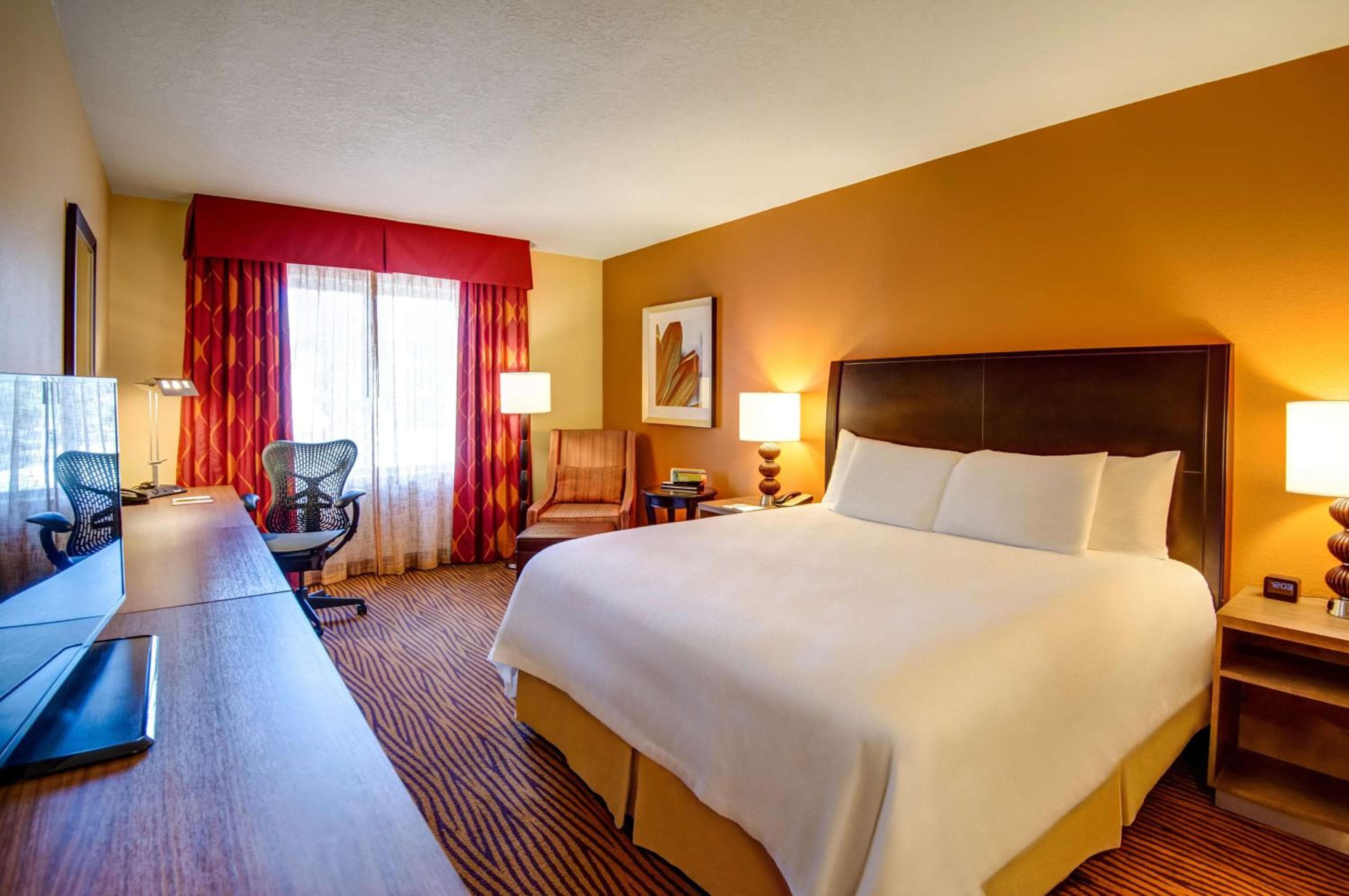 Hilton Garden Inn Tampa Ybor Historic District — 8