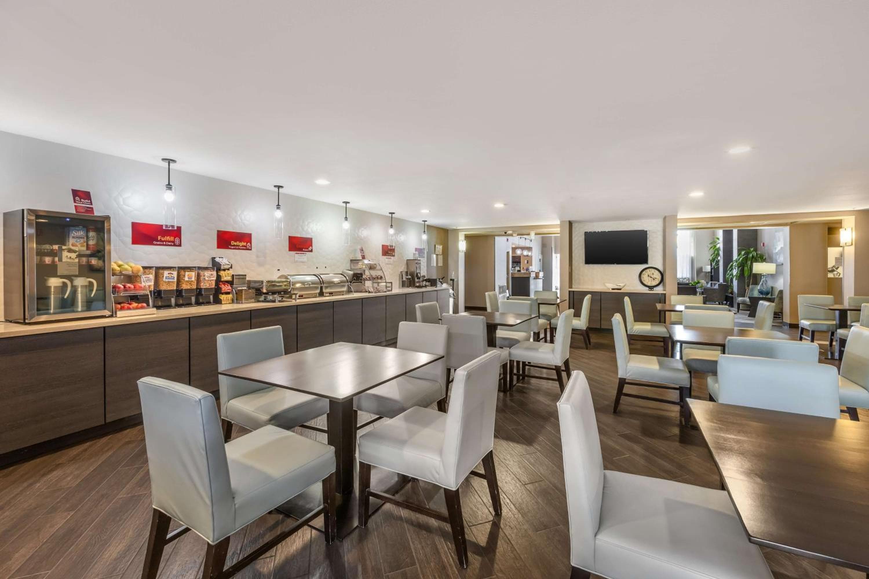 Best Western Plus North Las Vegas Inn & Suites — 9