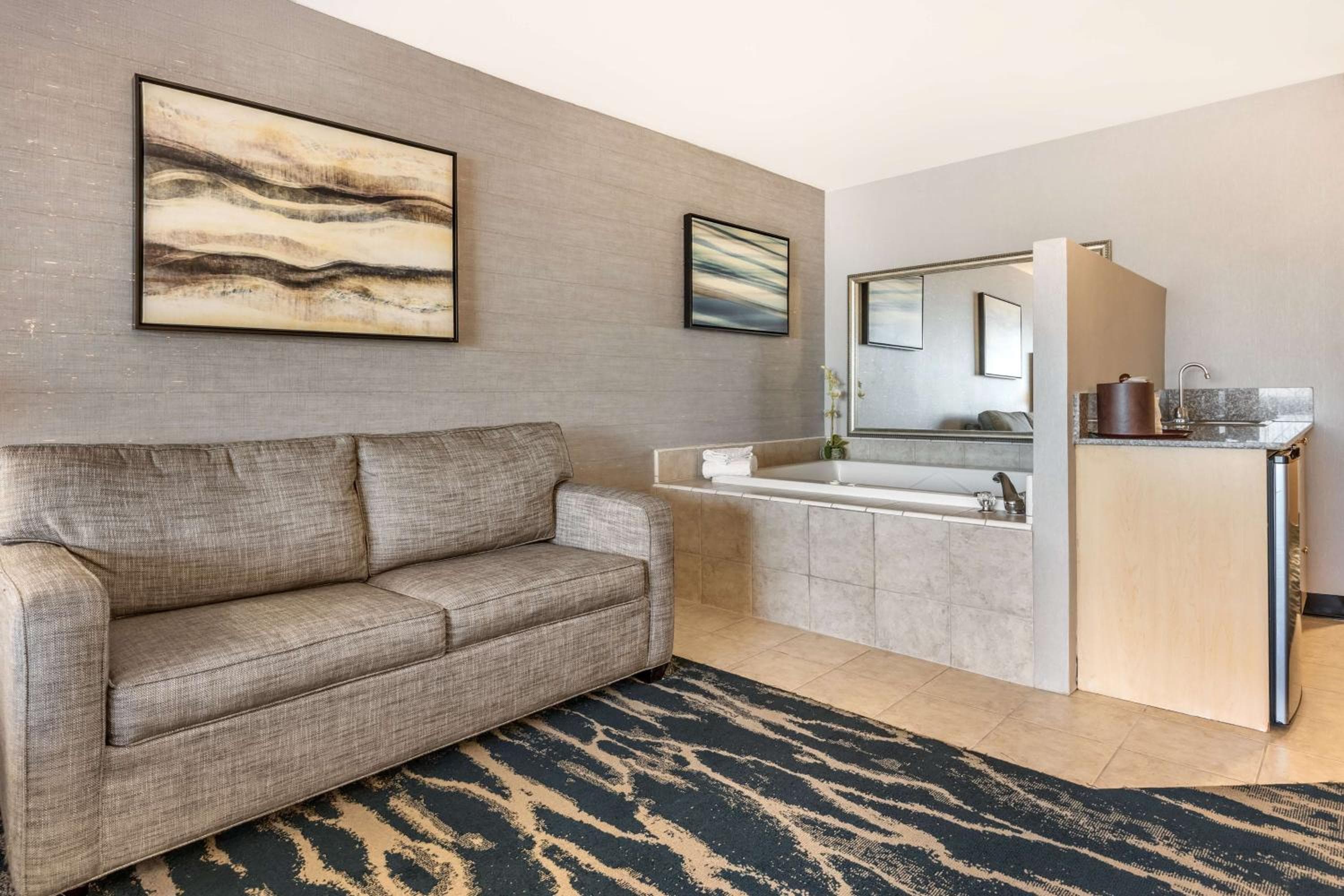 Best Western Plus North Las Vegas Inn & Suites — 7