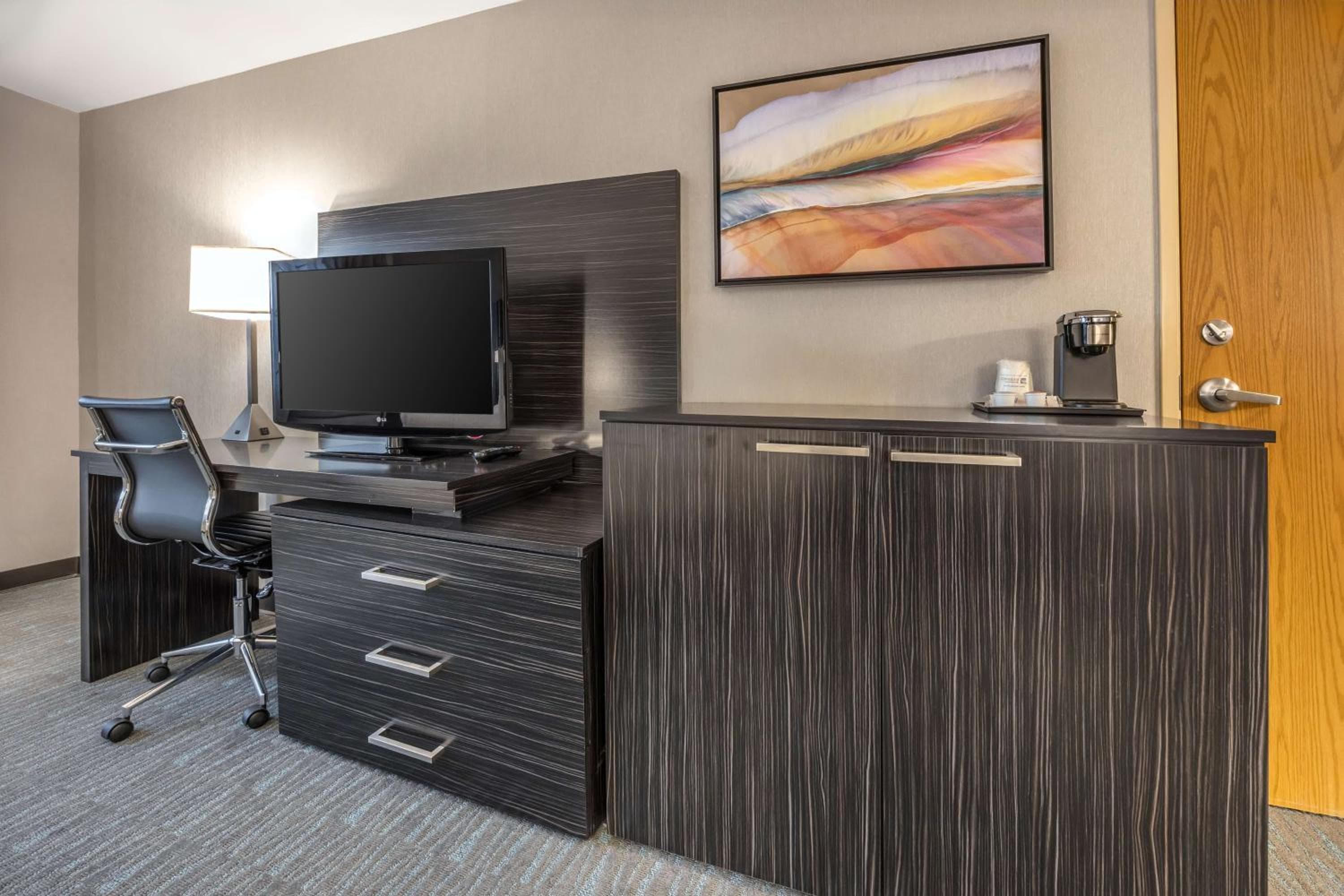 Best Western Plus North Las Vegas Inn & Suites — 14