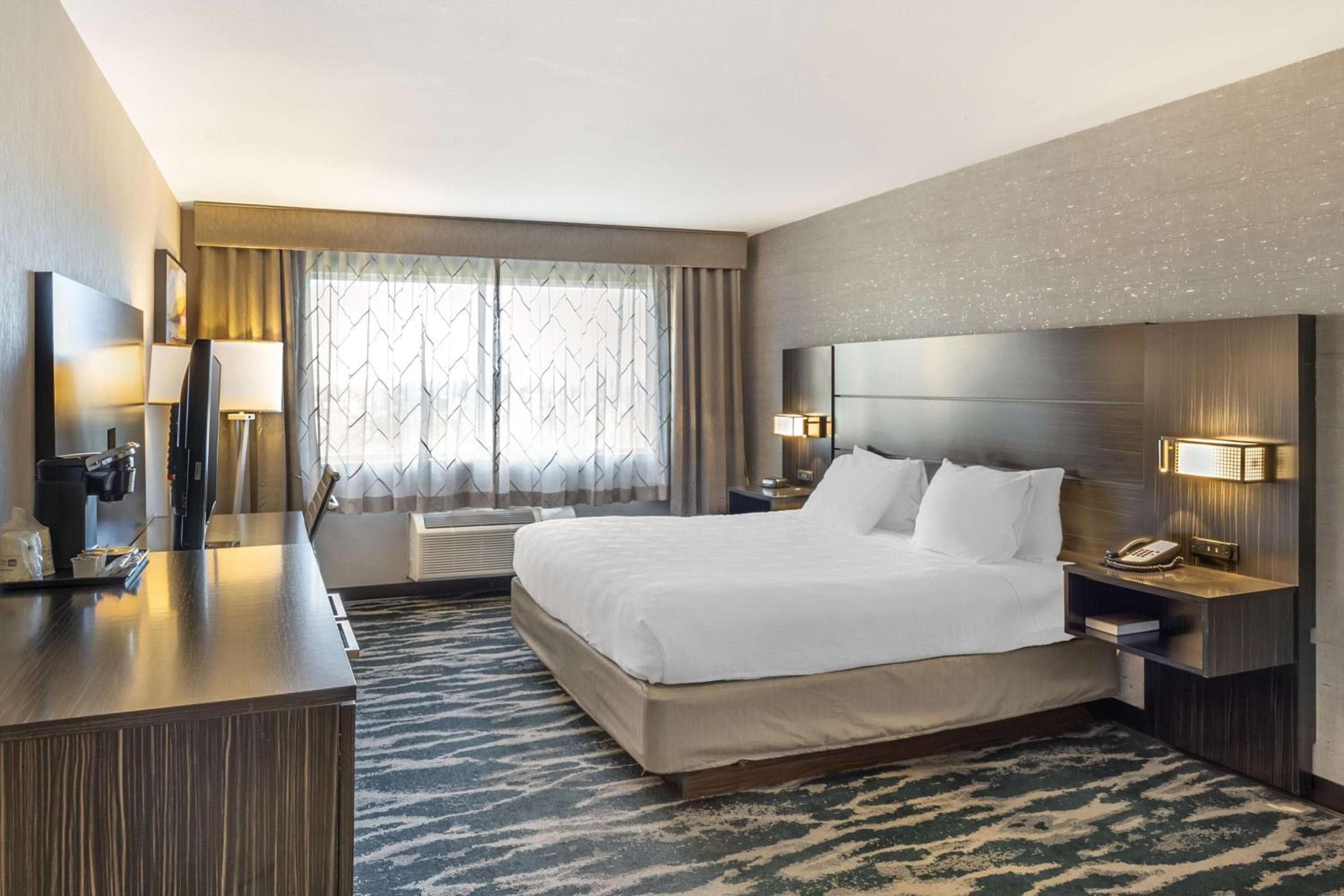 Best Western Plus North Las Vegas Inn & Suites — 21
