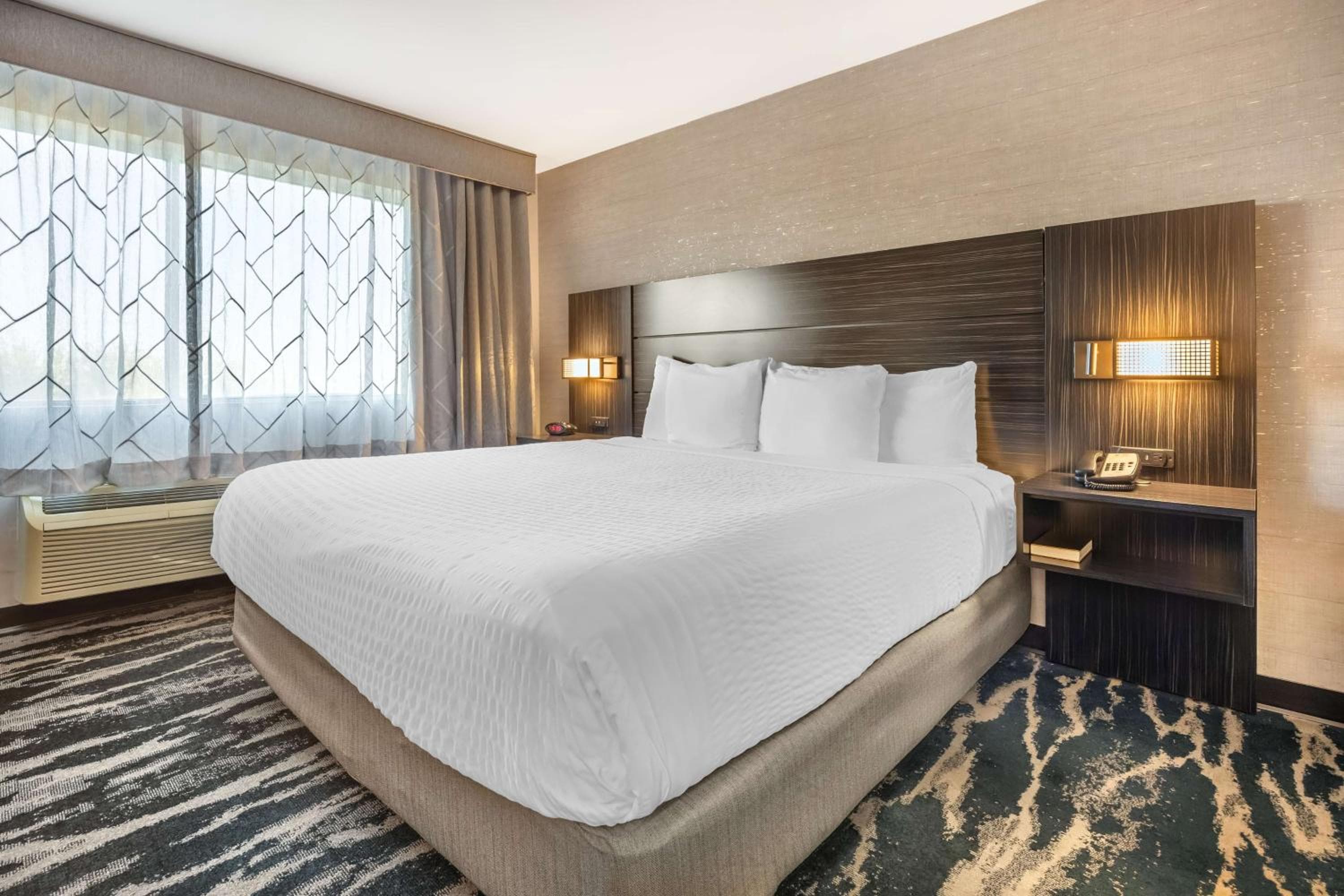 Best Western Plus North Las Vegas Inn & Suites — 24