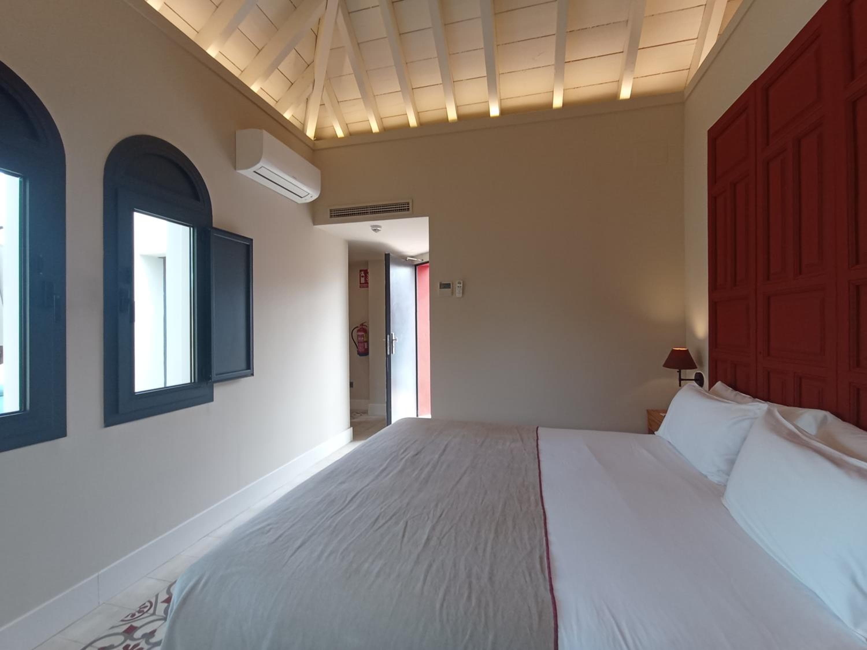 Colectia Hotel Parada del Marqués — 15