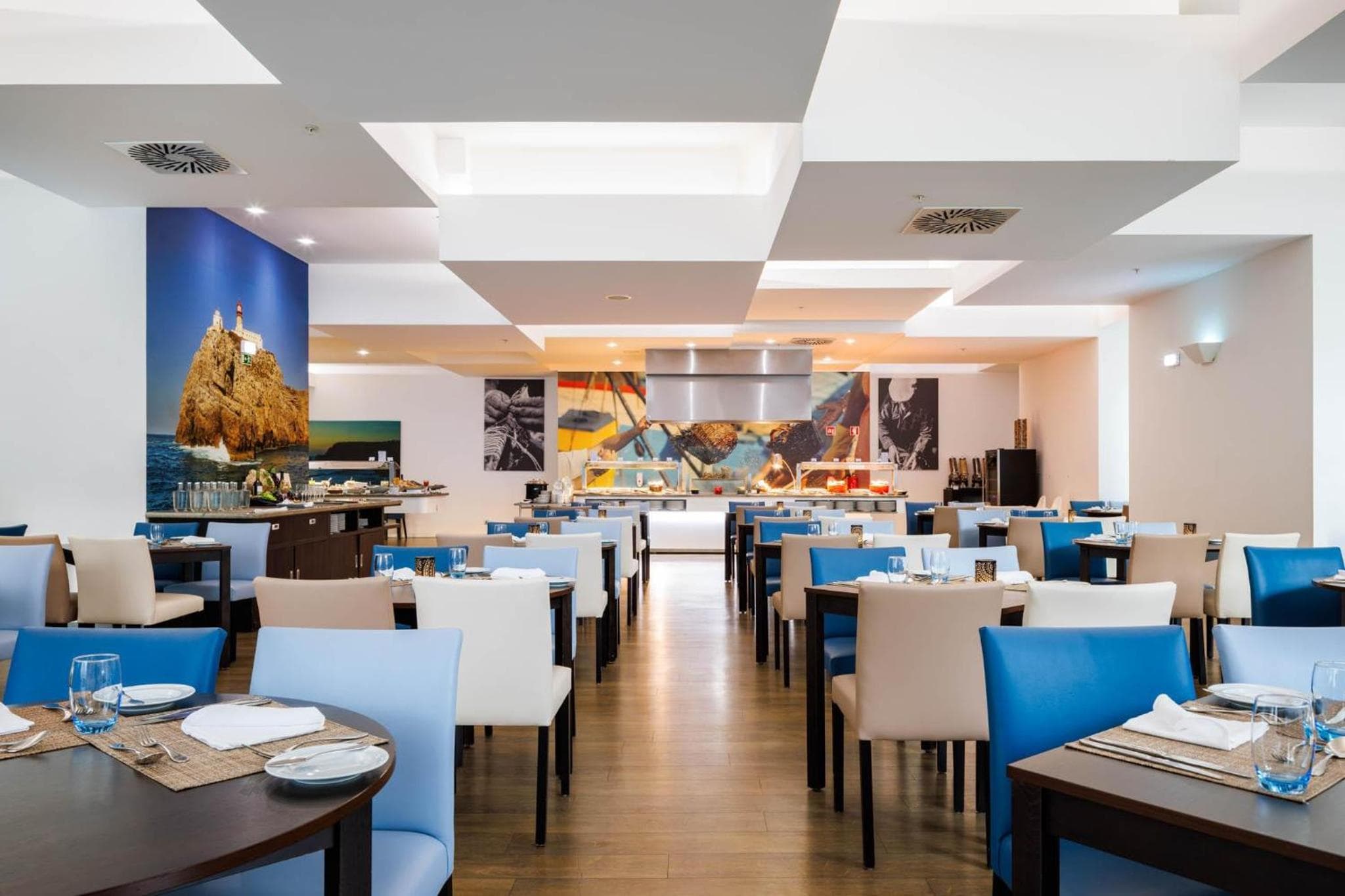 Jupiter Lisboa Hotel - Rooftop & Spa hotel, Avenida da Republica, 46, Lisbon, Portugal — photo 11