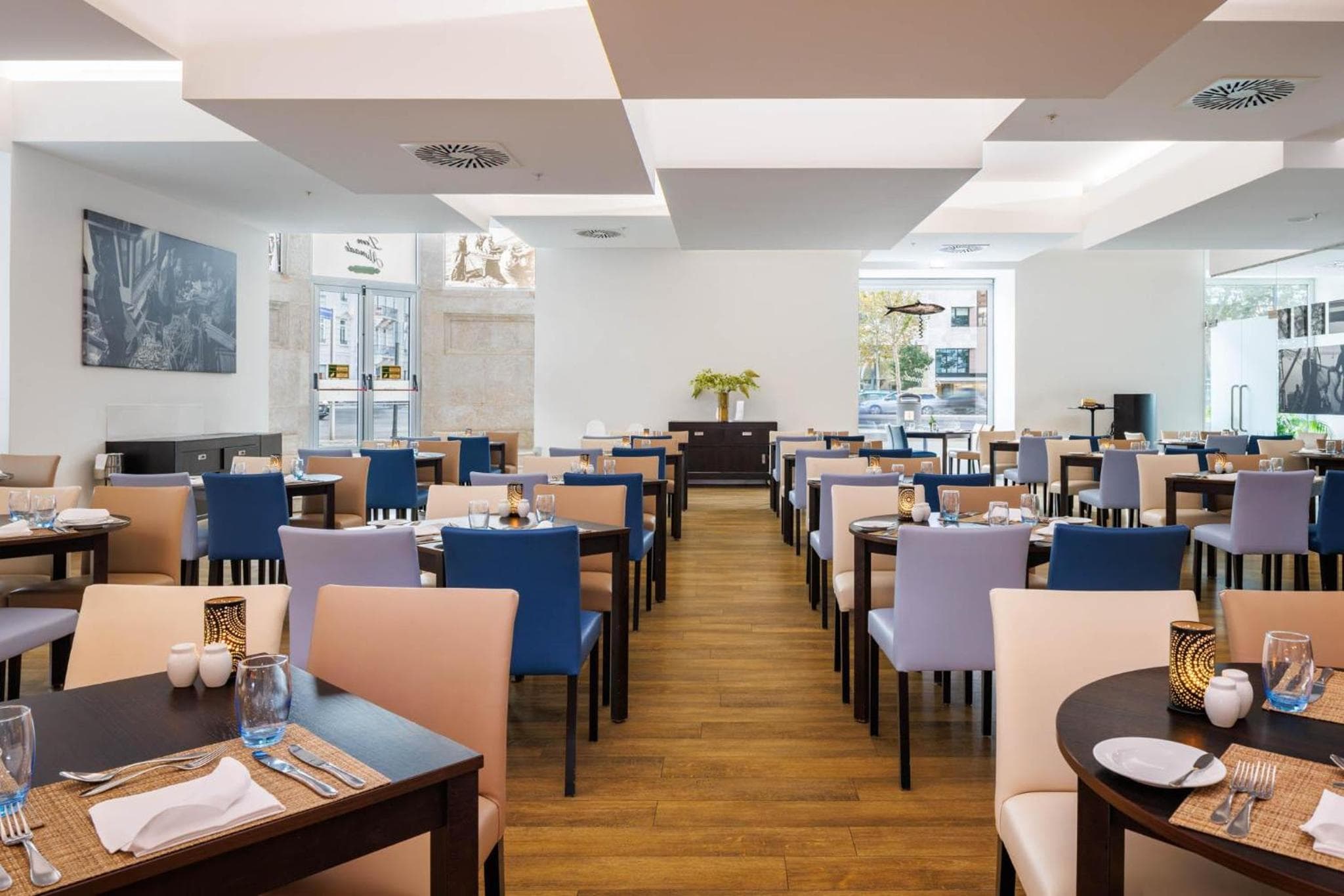 Jupiter Lisboa Hotel - Rooftop & Spa hotel, Avenida da Republica, 46, Lisbon, Portugal — photo 12