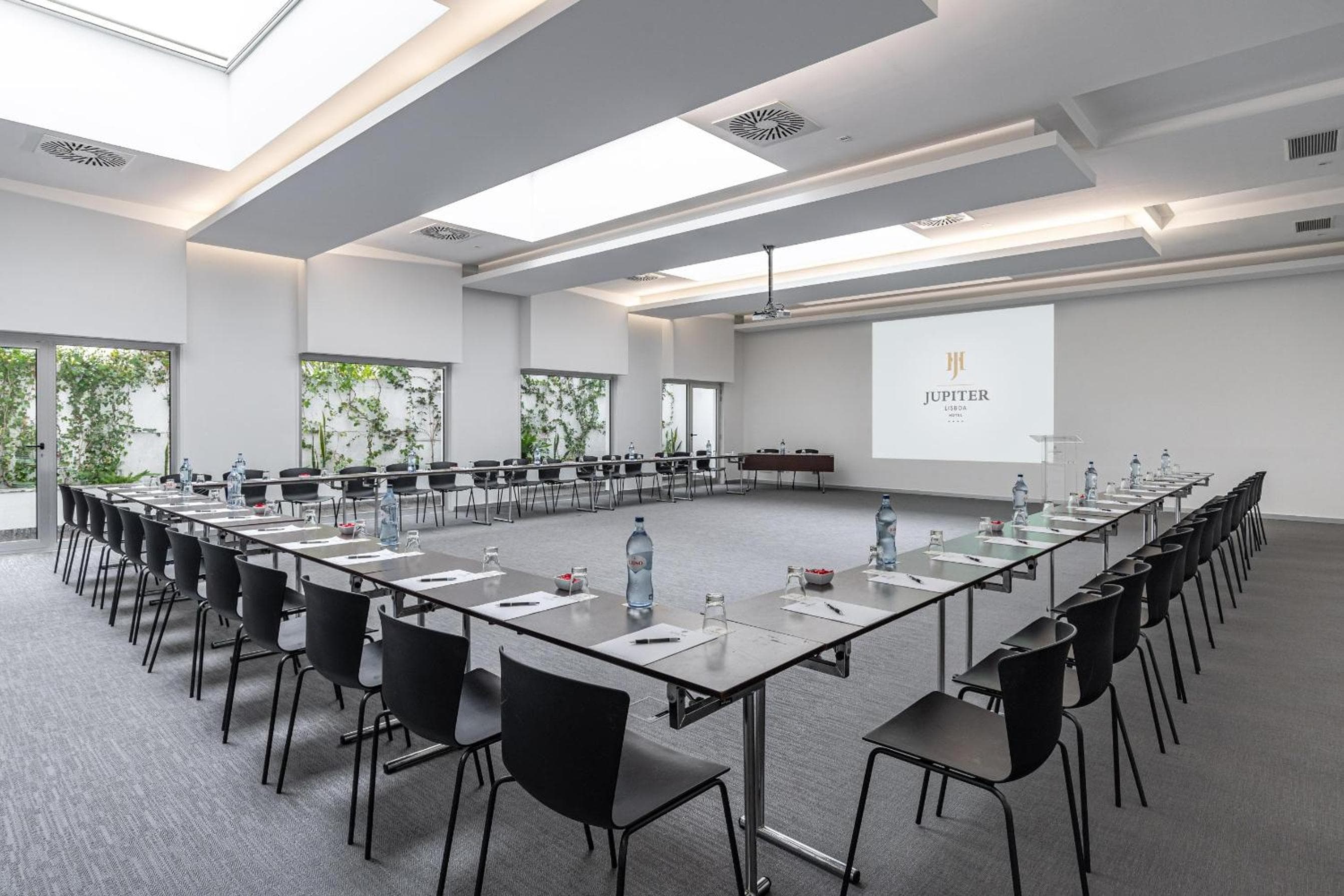 Jupiter Lisboa Hotel - Rooftop & Spa hotel, Avenida da Republica, 46, Lisbon, Portugal — photo 19