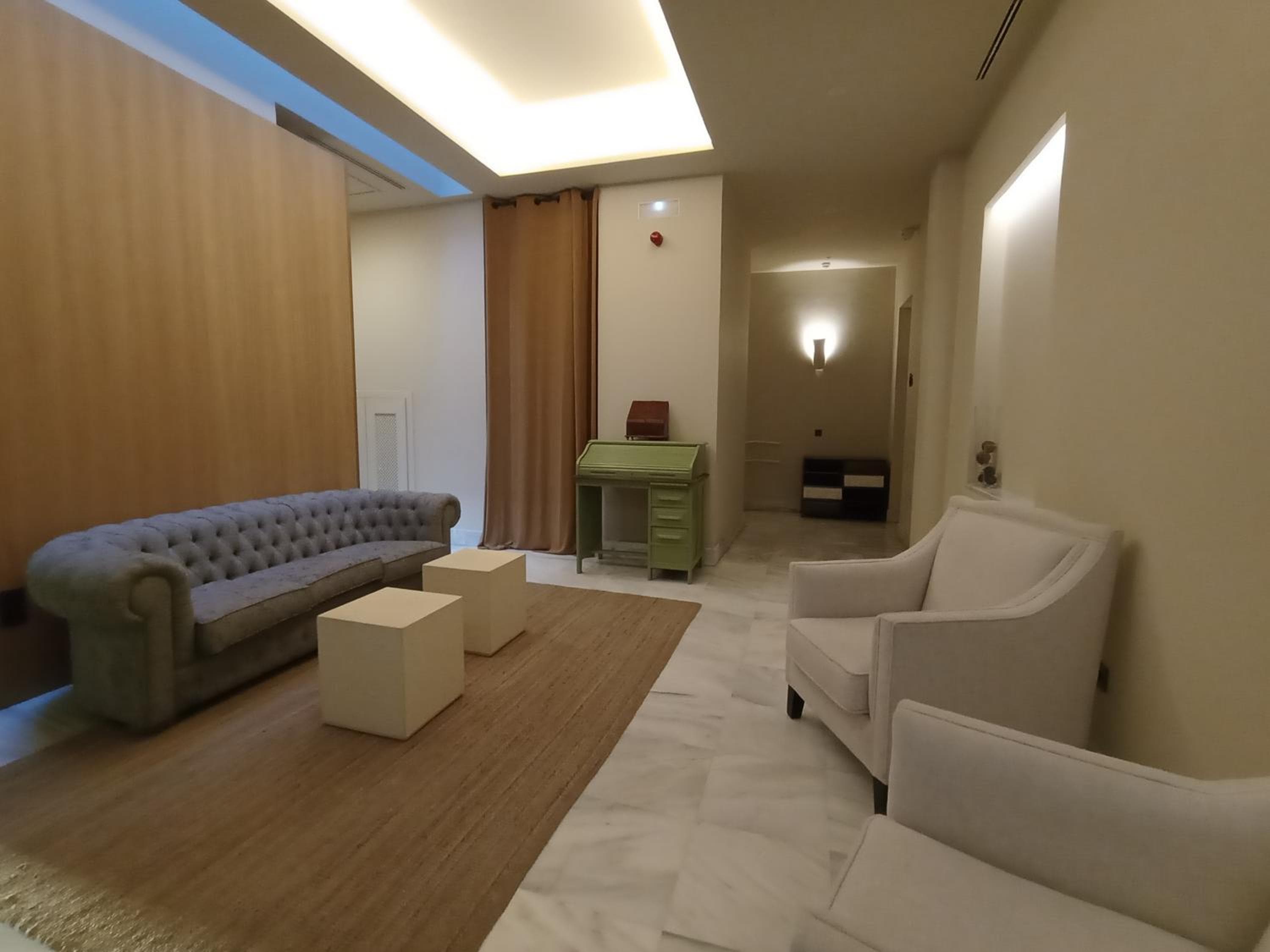 Uma Suites Parada del Marqués — 12