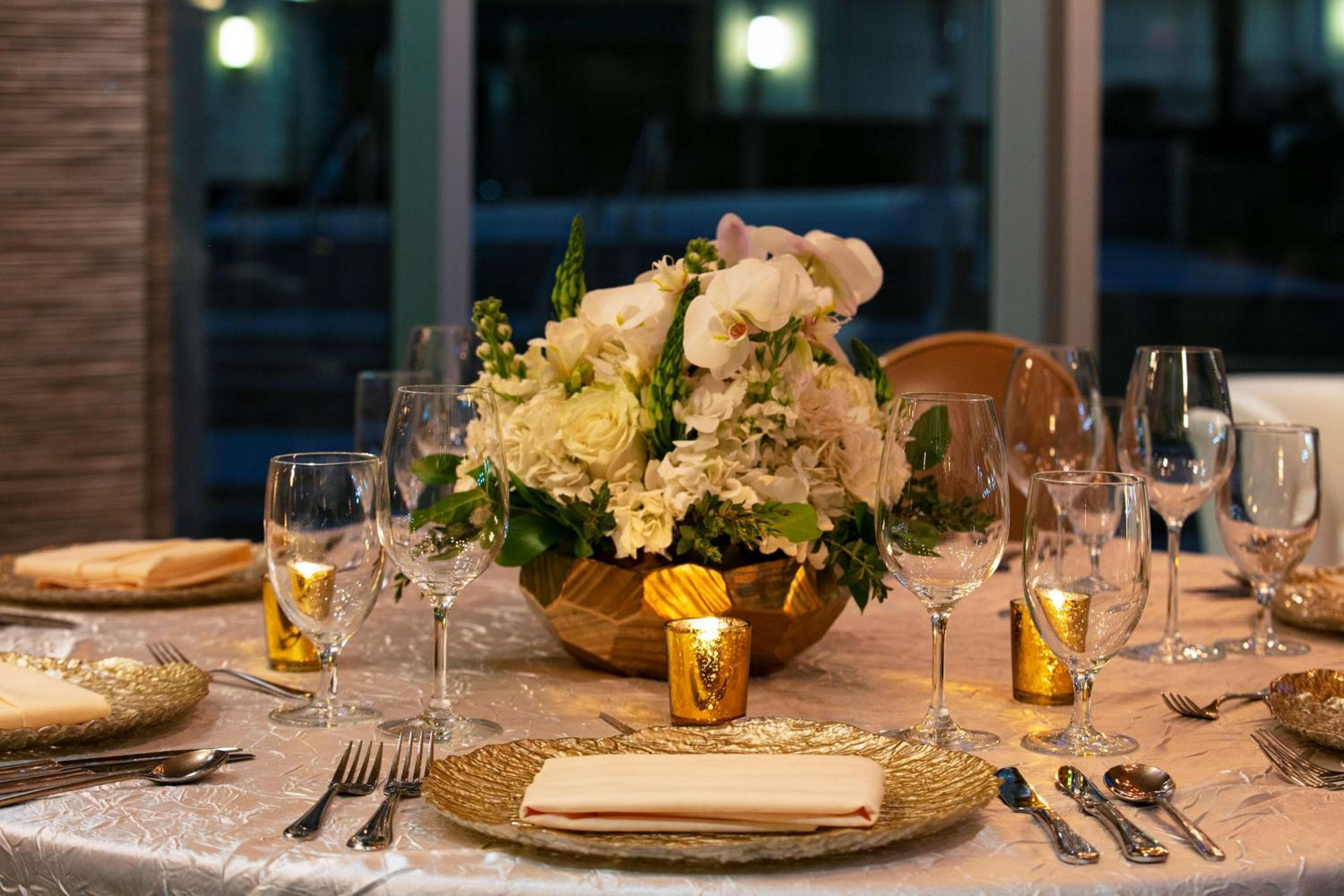 The Royal Sonesta Chicago River North hotel, 505 North State Street, Chicago, United States — photo 2