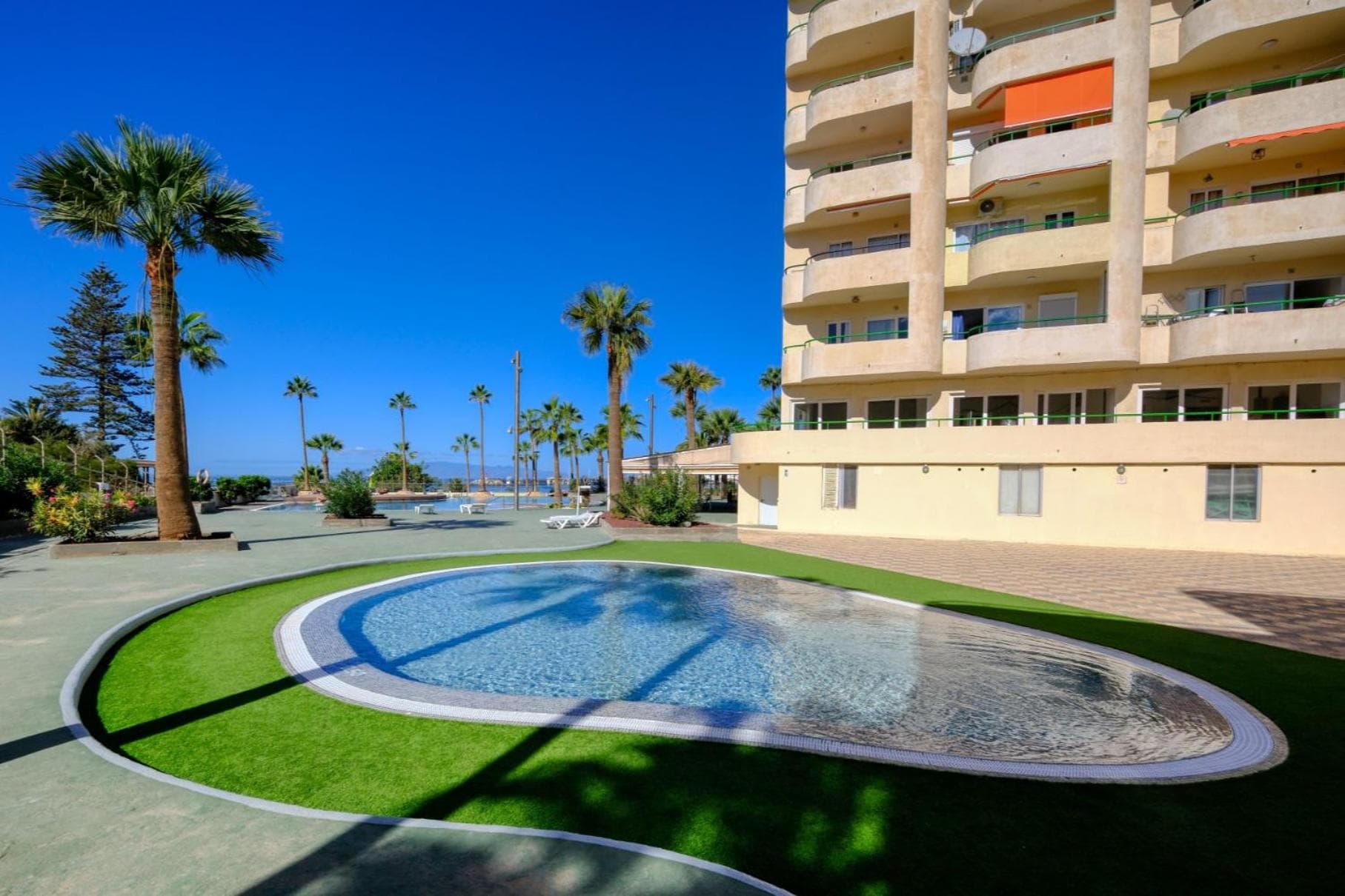 Apartamentos Costamar — 2