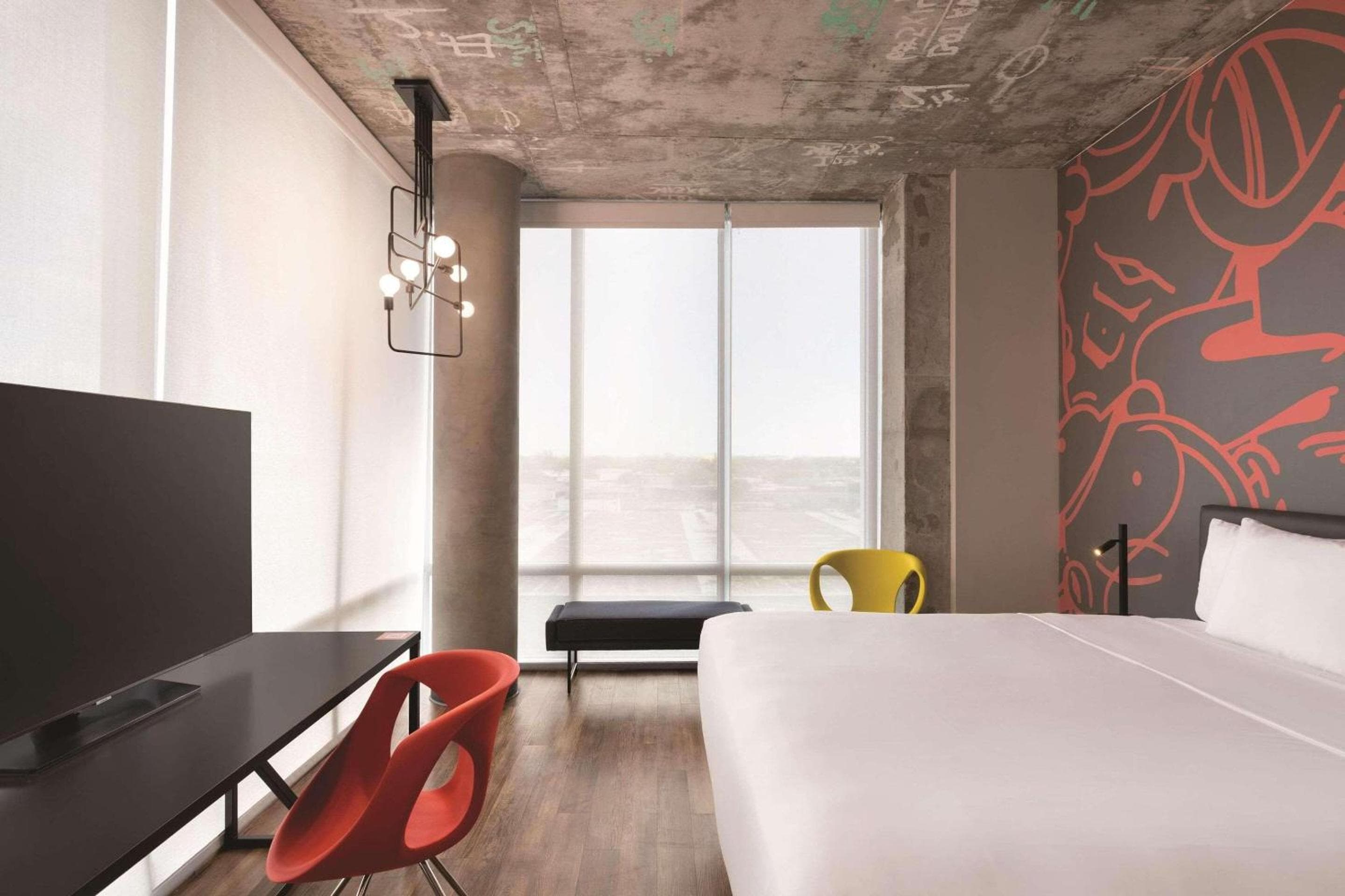 Kompose Boutique Hotel Miami Flughafen — 11