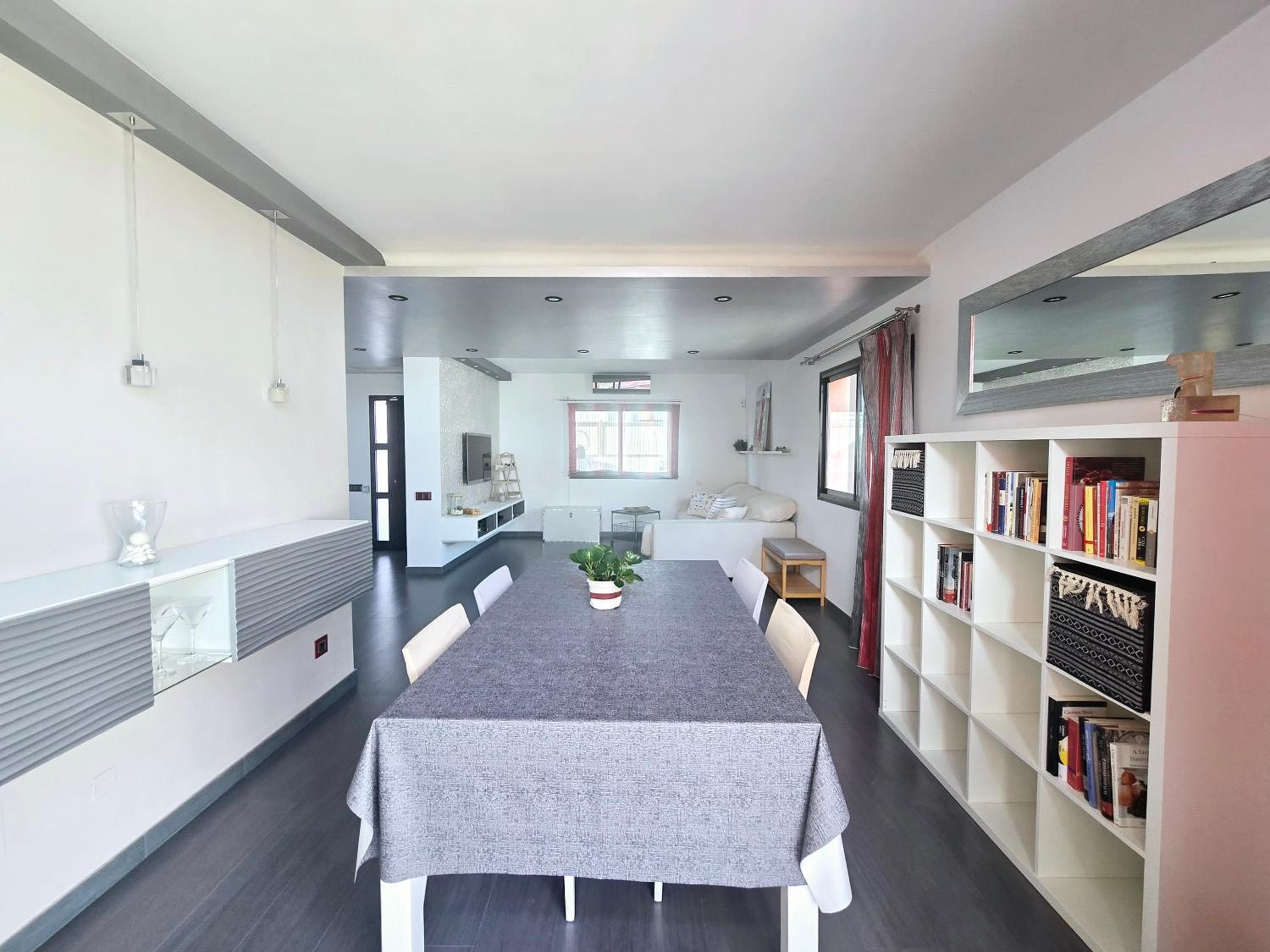 Oasis House — 3