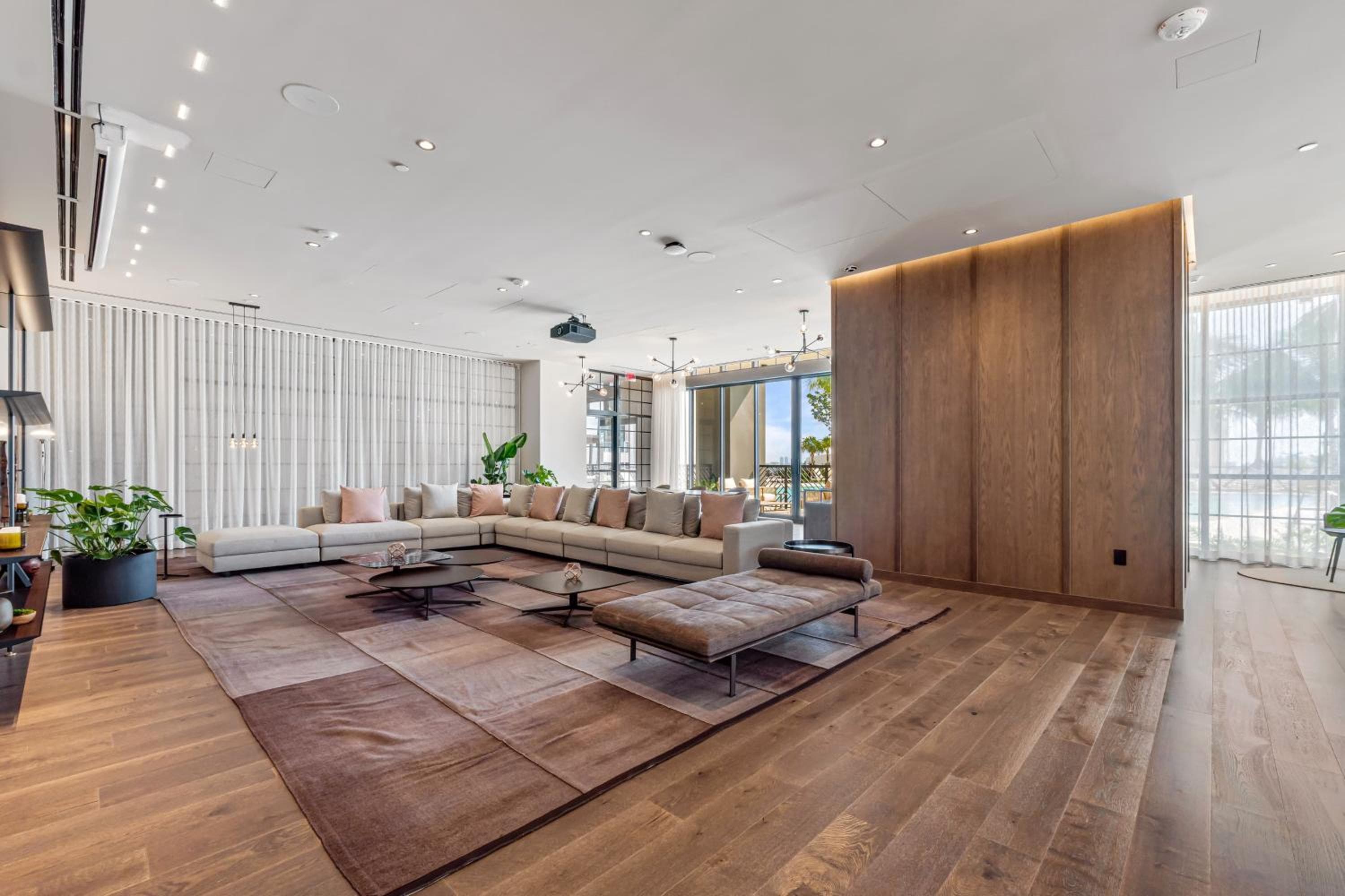 Auf der 46. Etage! Erstaunliche Aussichten und Top-Annehmlichkeiten — 7