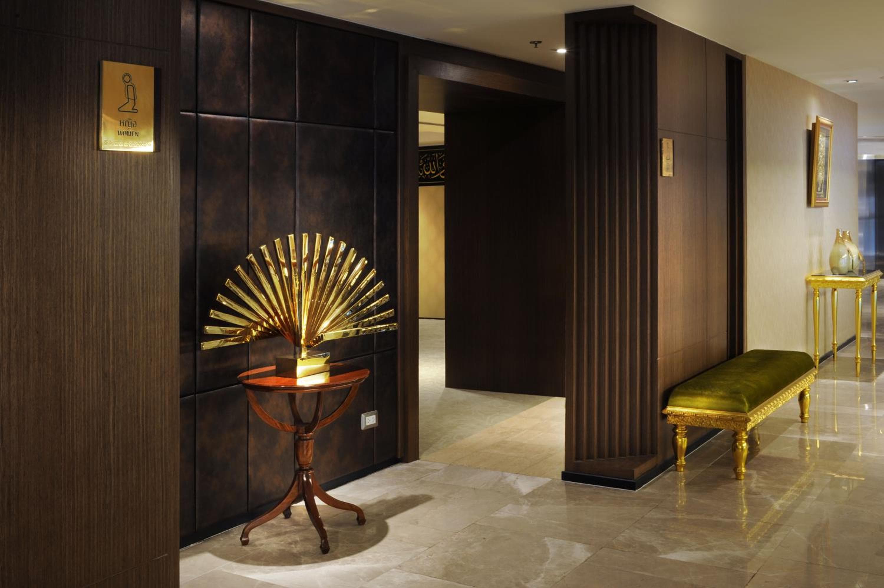 Al Meroz Hotel Bangkok - The Leading Halal Hotel — 27