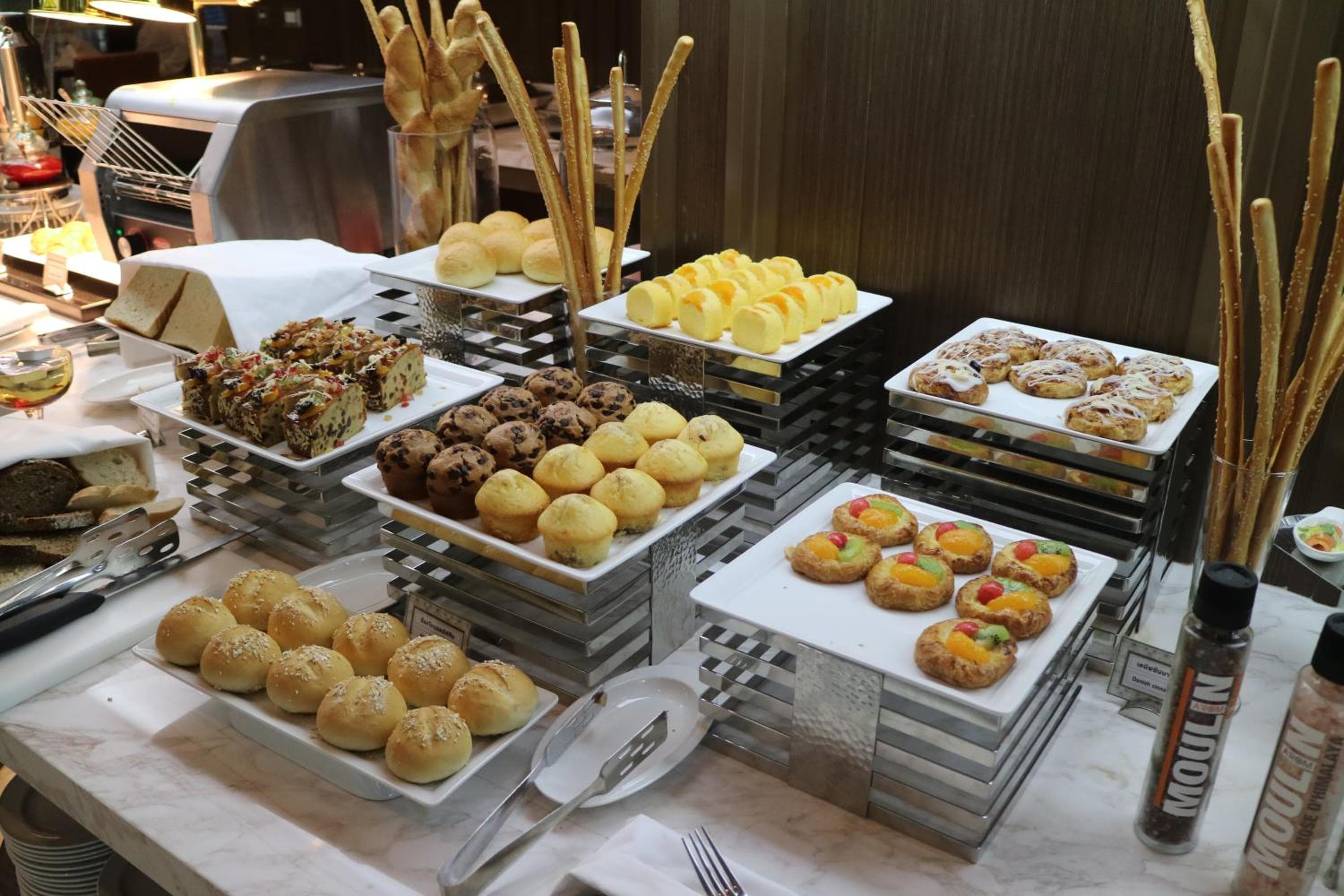 Al Meroz Hotel Bangkok - The Leading Halal Hotel — 7