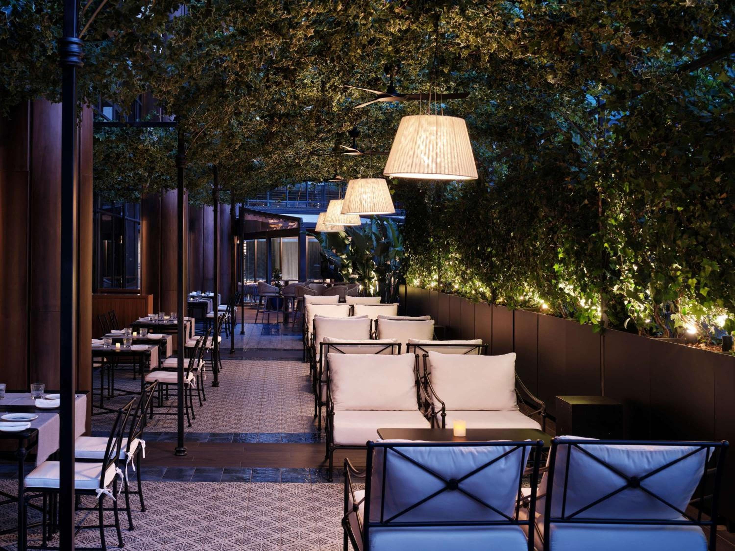 Sofitel Barcelona Skipper — 25