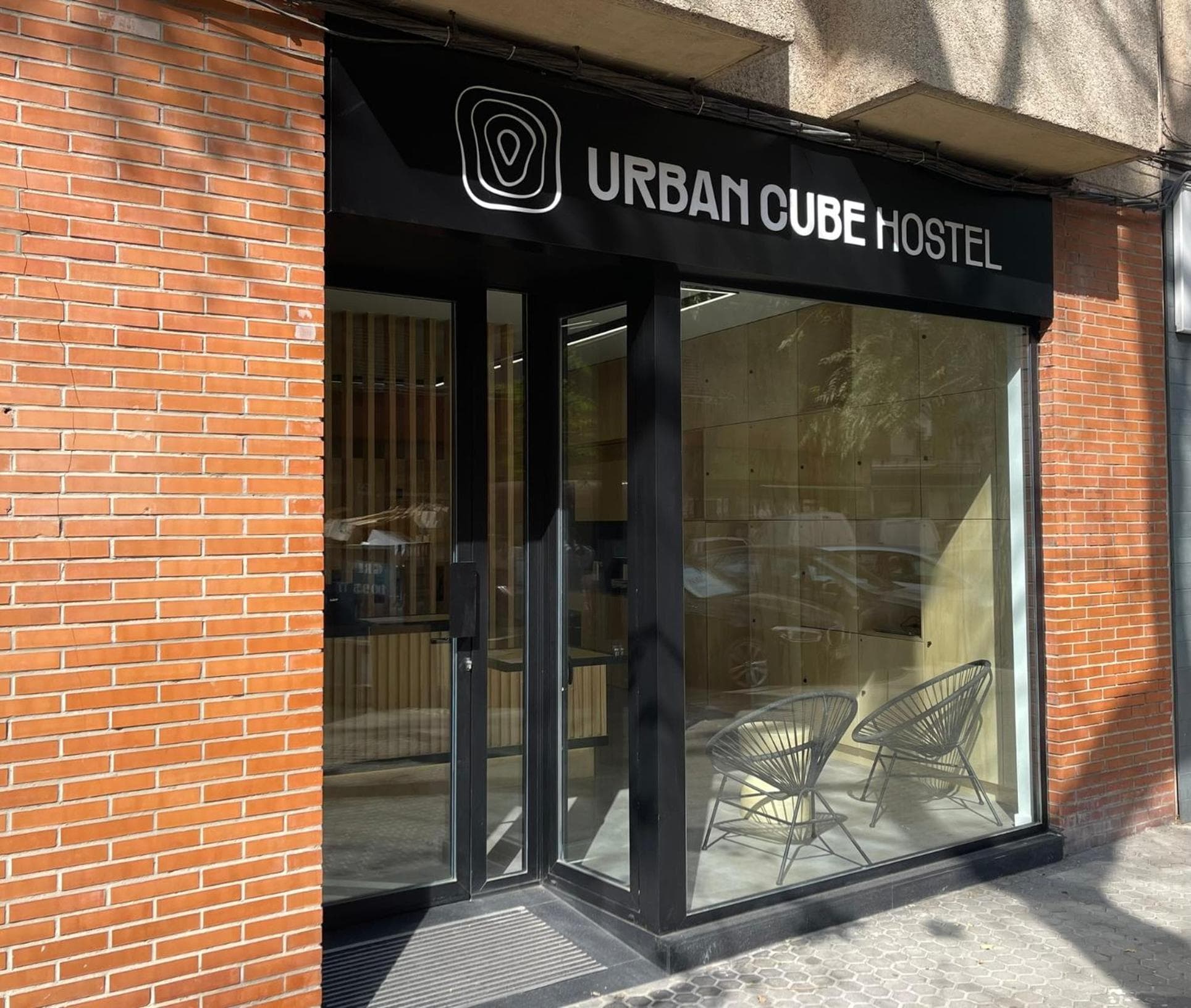 Urban Cube Hostel Sevilla — 22