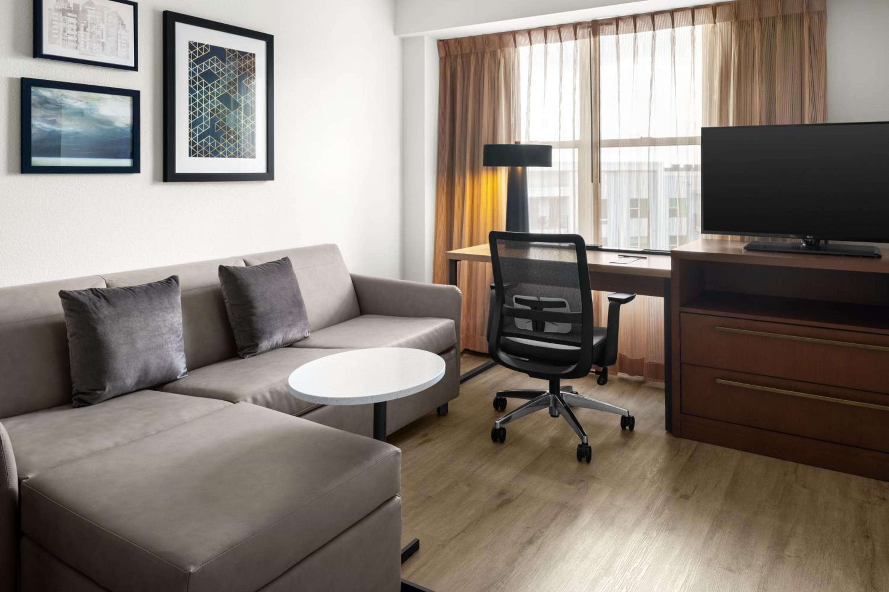 Residence Inn Tampa Westshore Aeroporto — 8