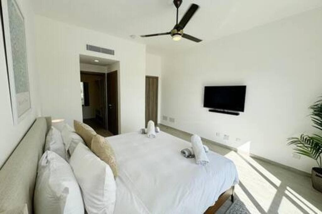 Brand New beach and golf condo in Punta Cana — 15