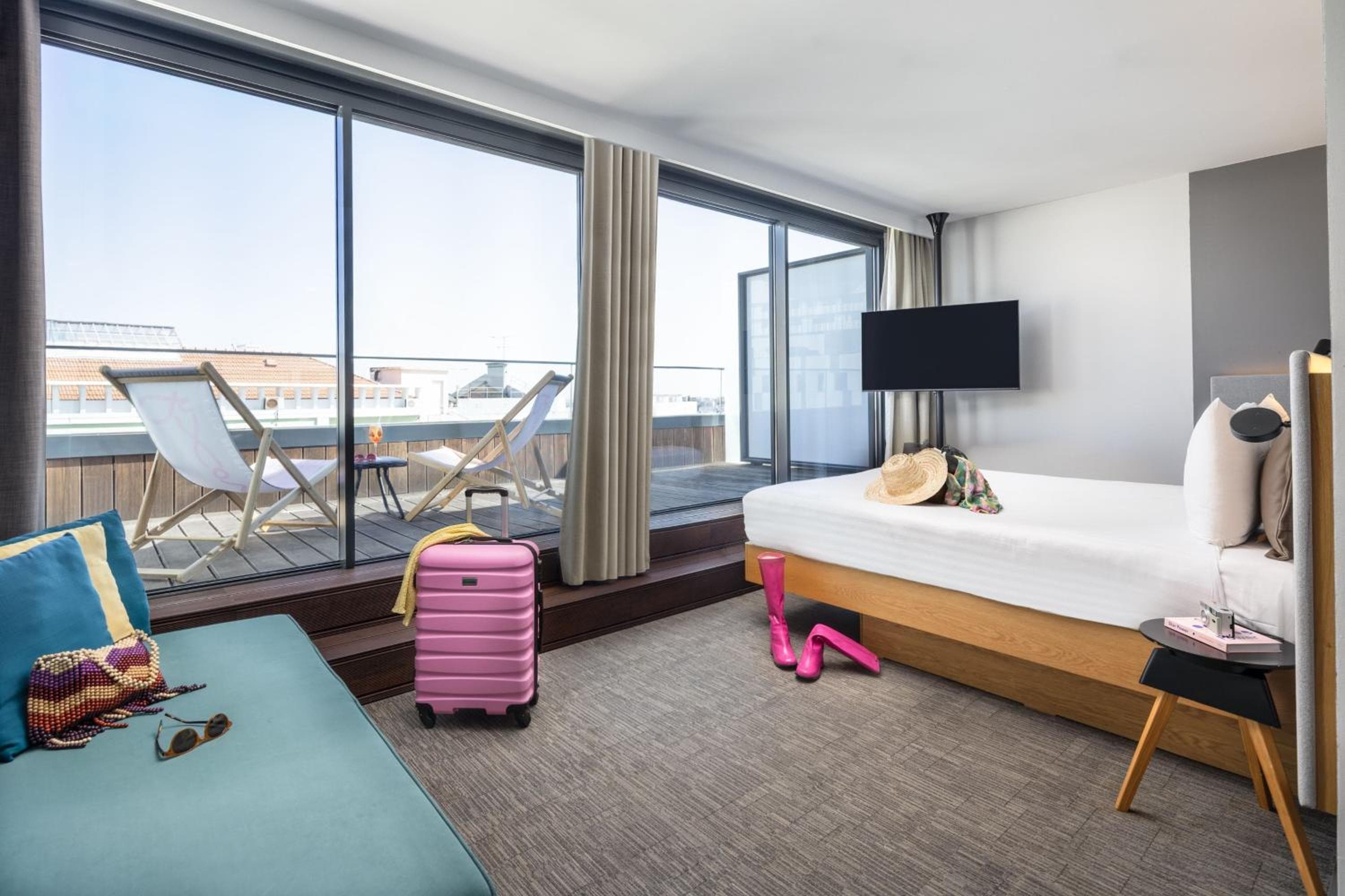 Moxy Lisbon City — 20