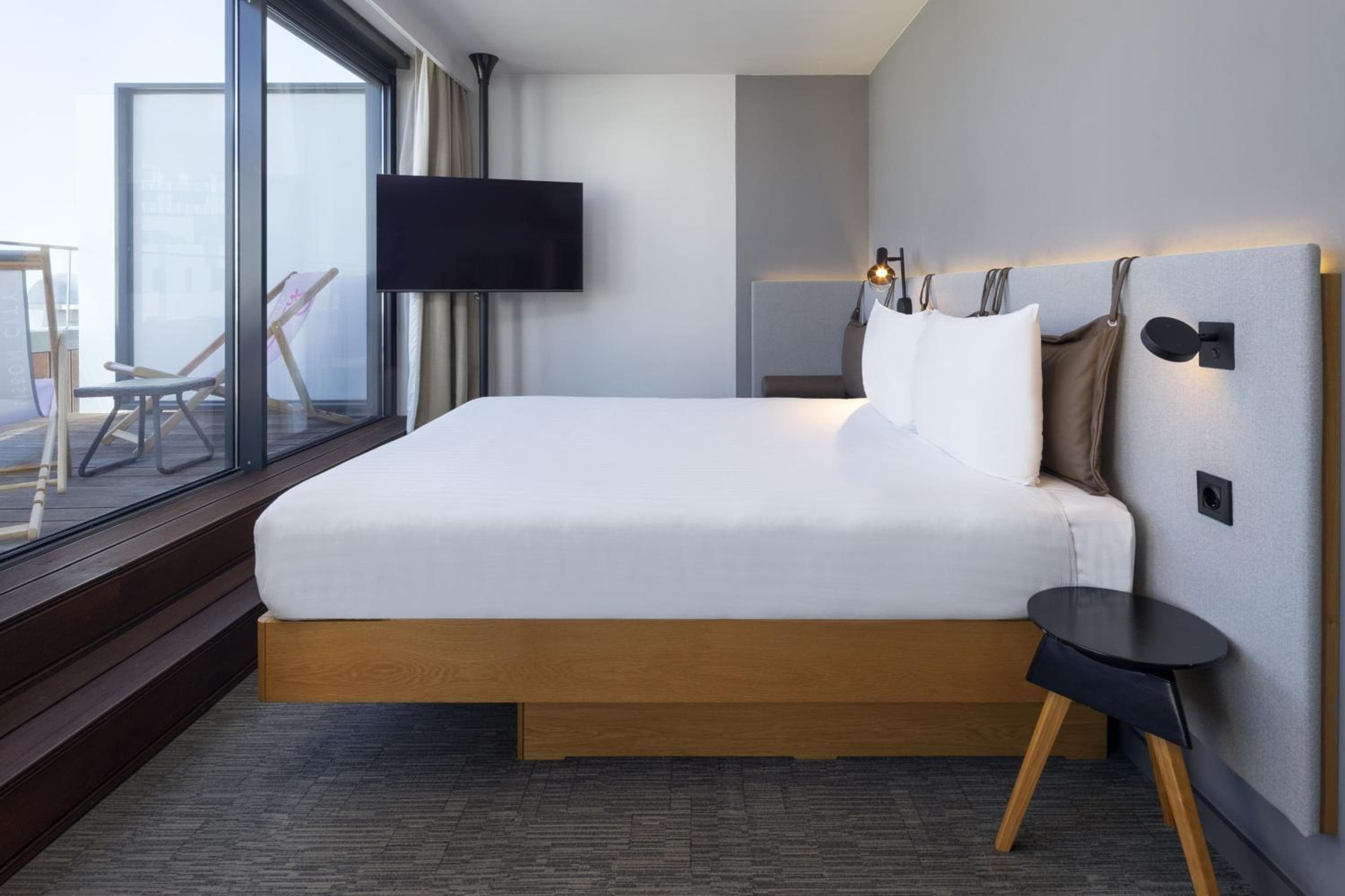 Moxy Lisbon City — 9