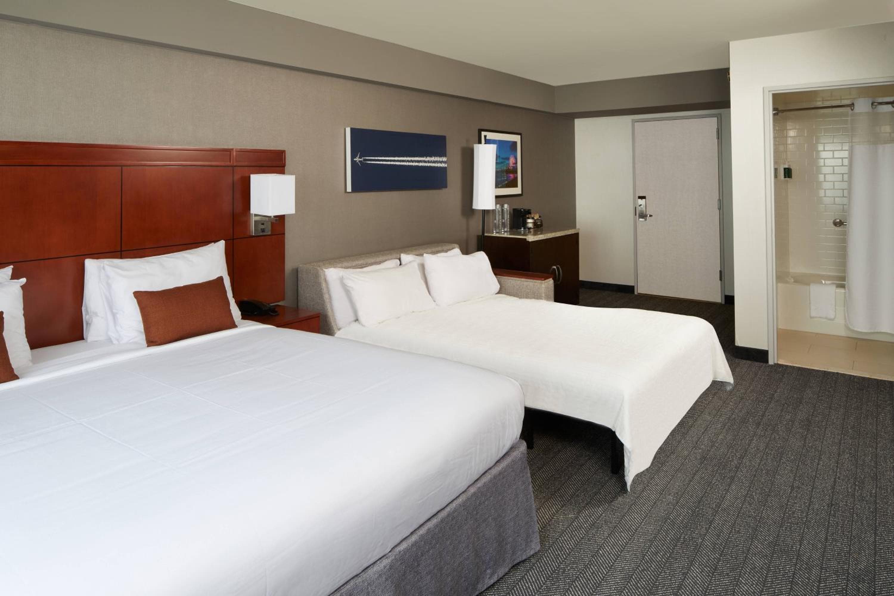 Courtyard by Marriott Los Ángeles LAX/Century Boulevard — 17