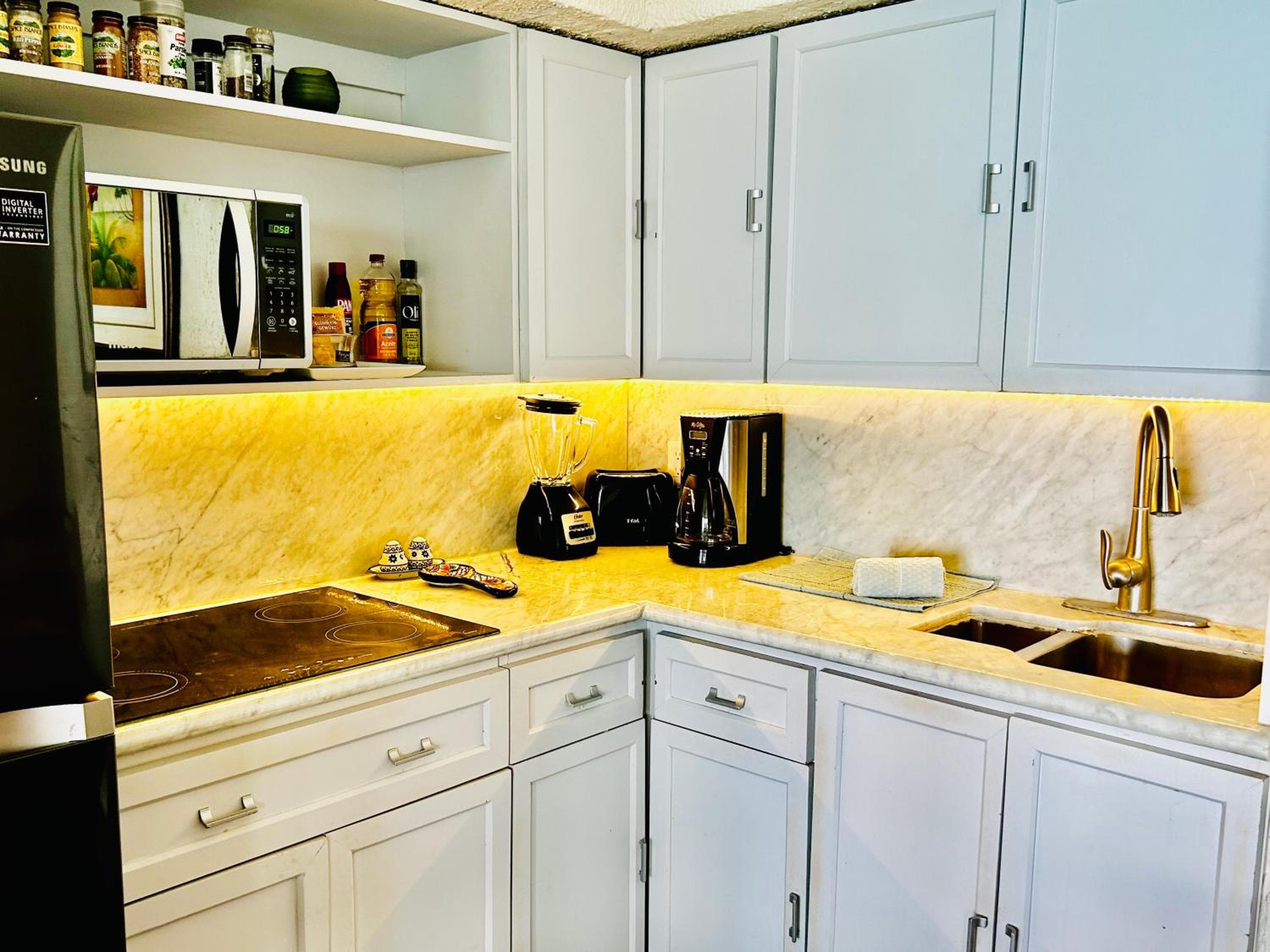 Solymar Beach Condos — 11