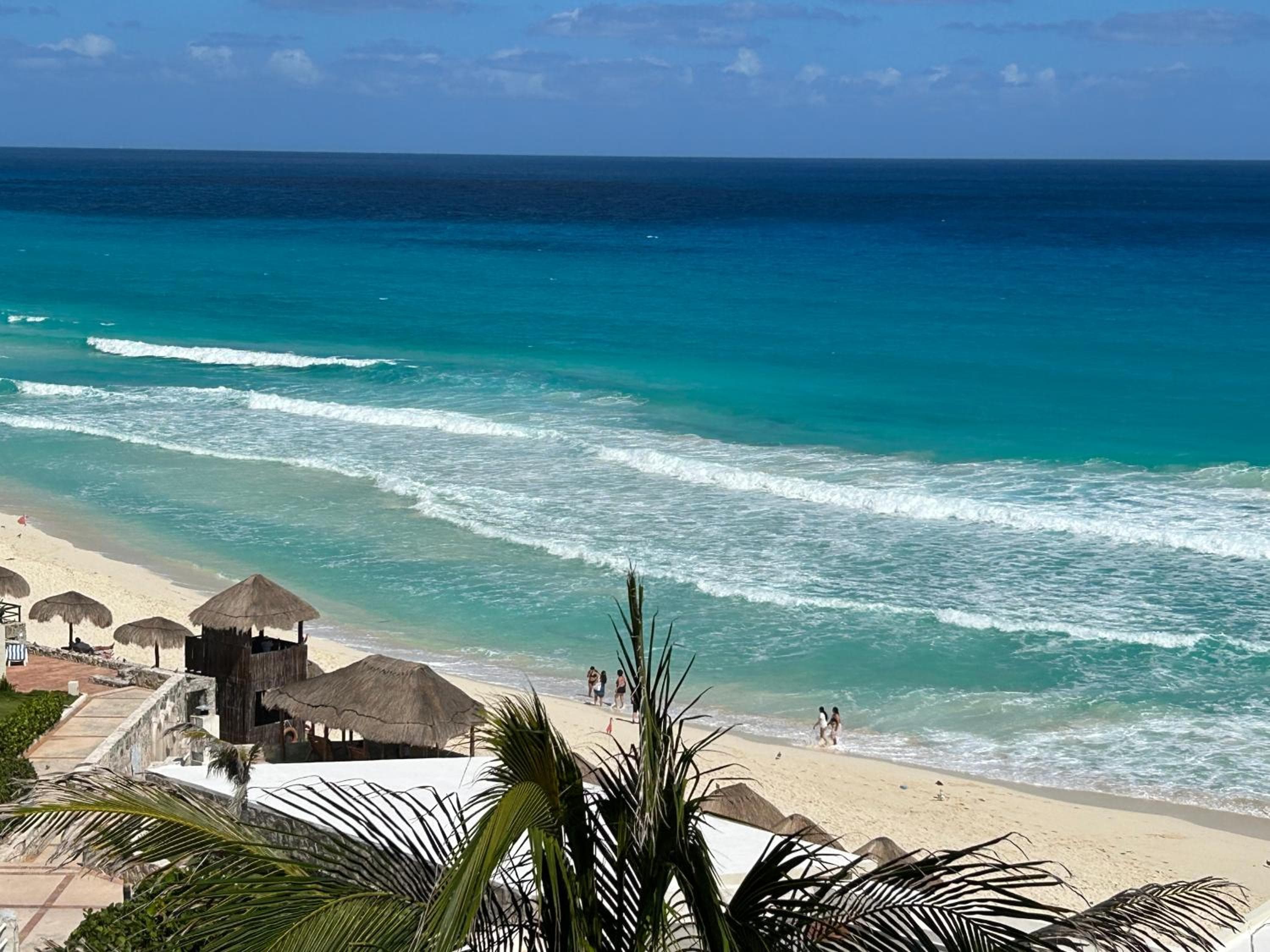 Solymar Beach Condos — 9
