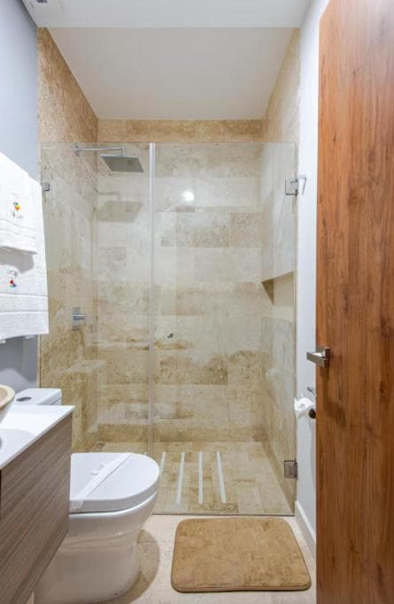 "Tropical Vibe" - Jet Tub - Filtered Water - 2 Free Beach Clubs — 4