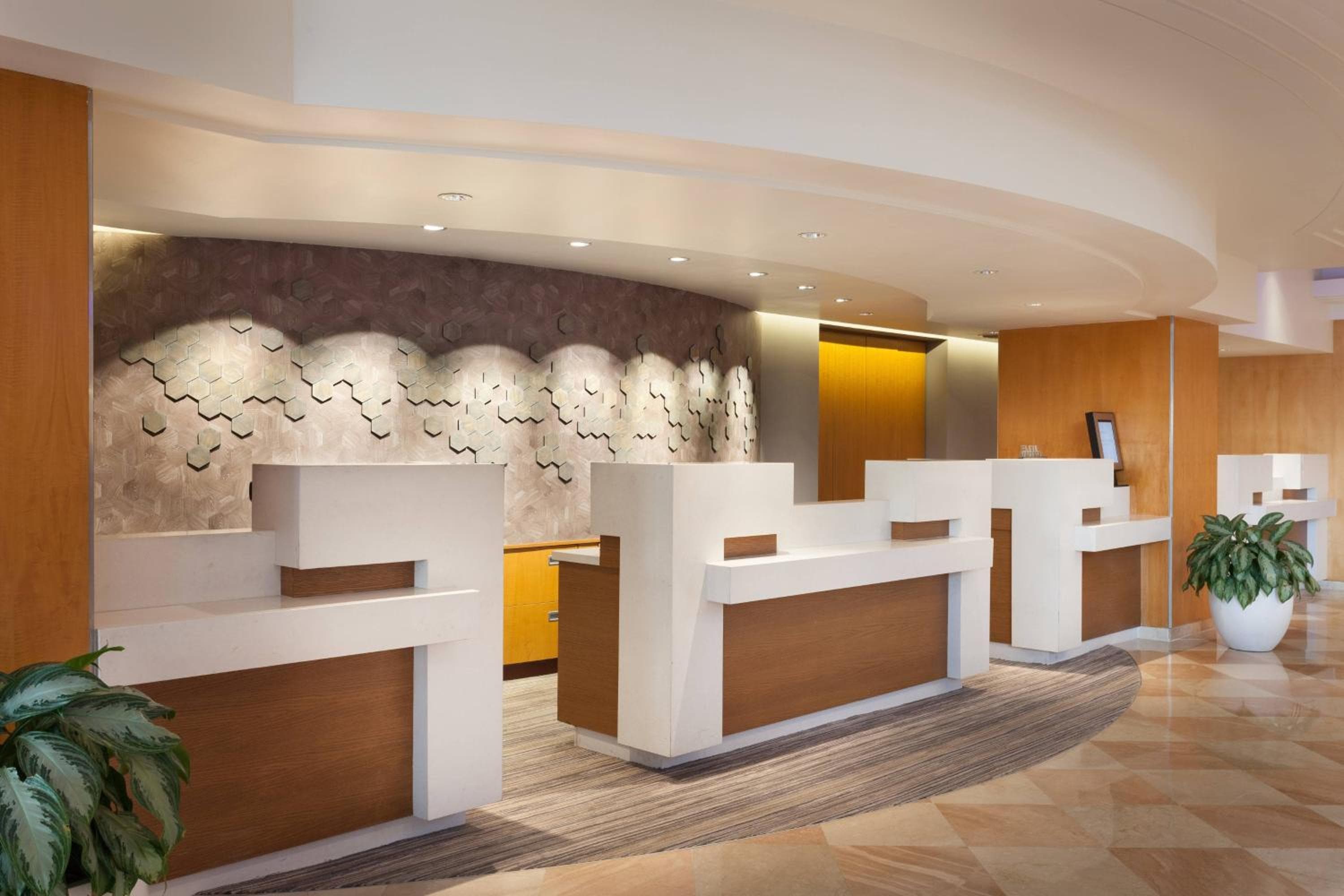 Fort Lauderdale Marriott Harbor Beach Resort & Spa — 4