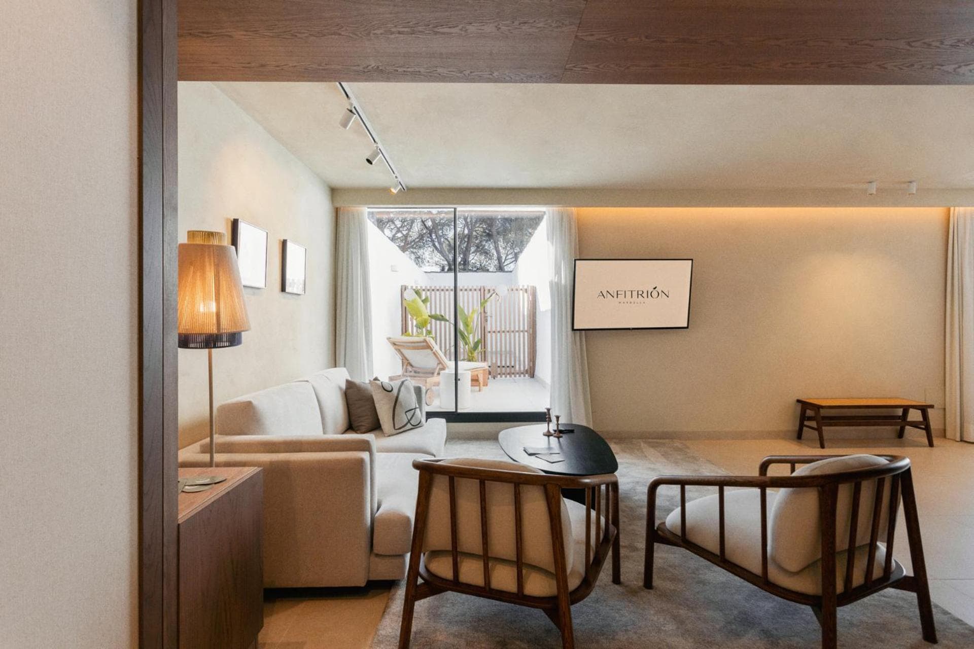 Anfitrión Villas & Suites — 13