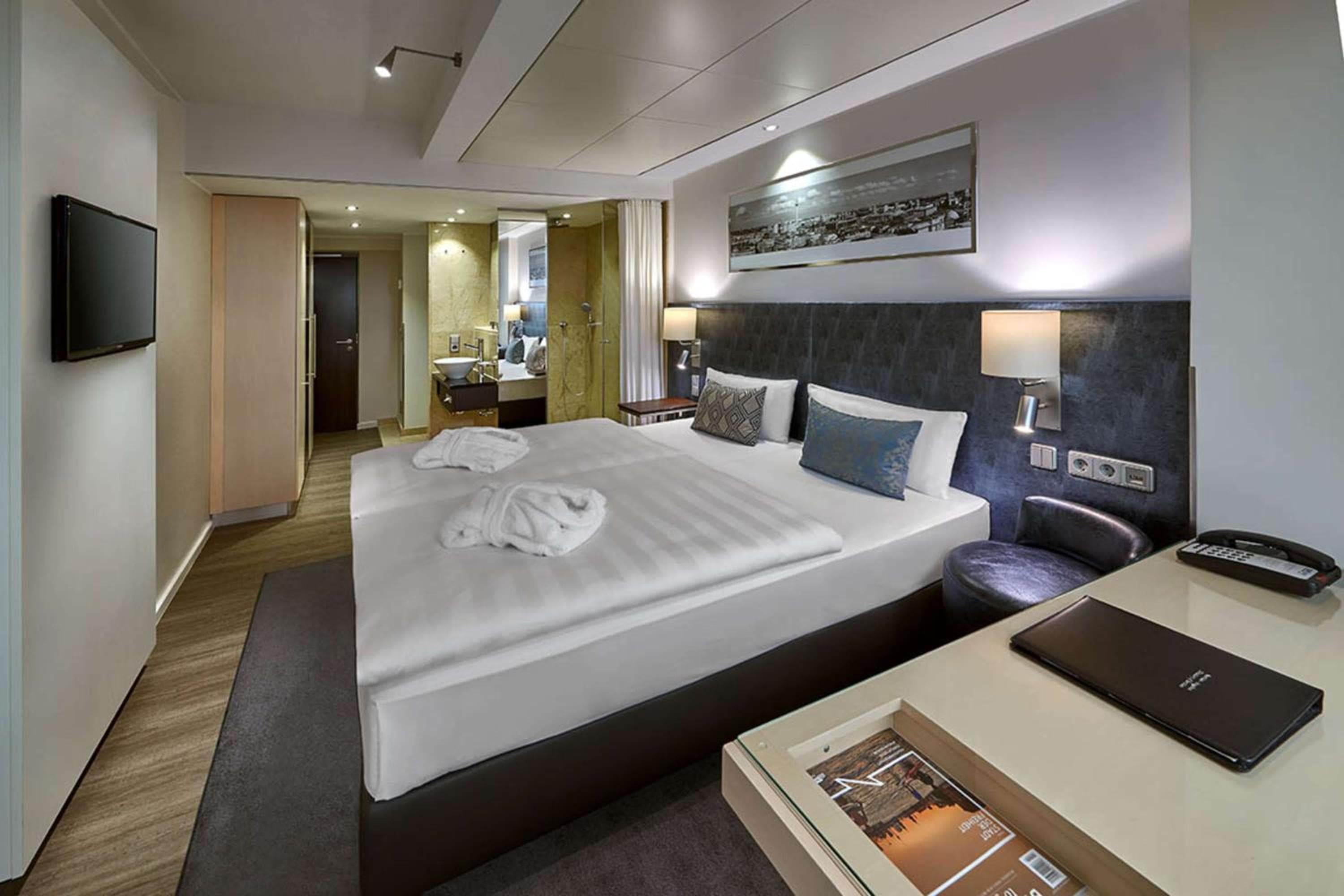 Park Inn by Radisson Berlin Alexanderplatz hotel, Alexanderplatz 7, Berlin, Germany — photo 9