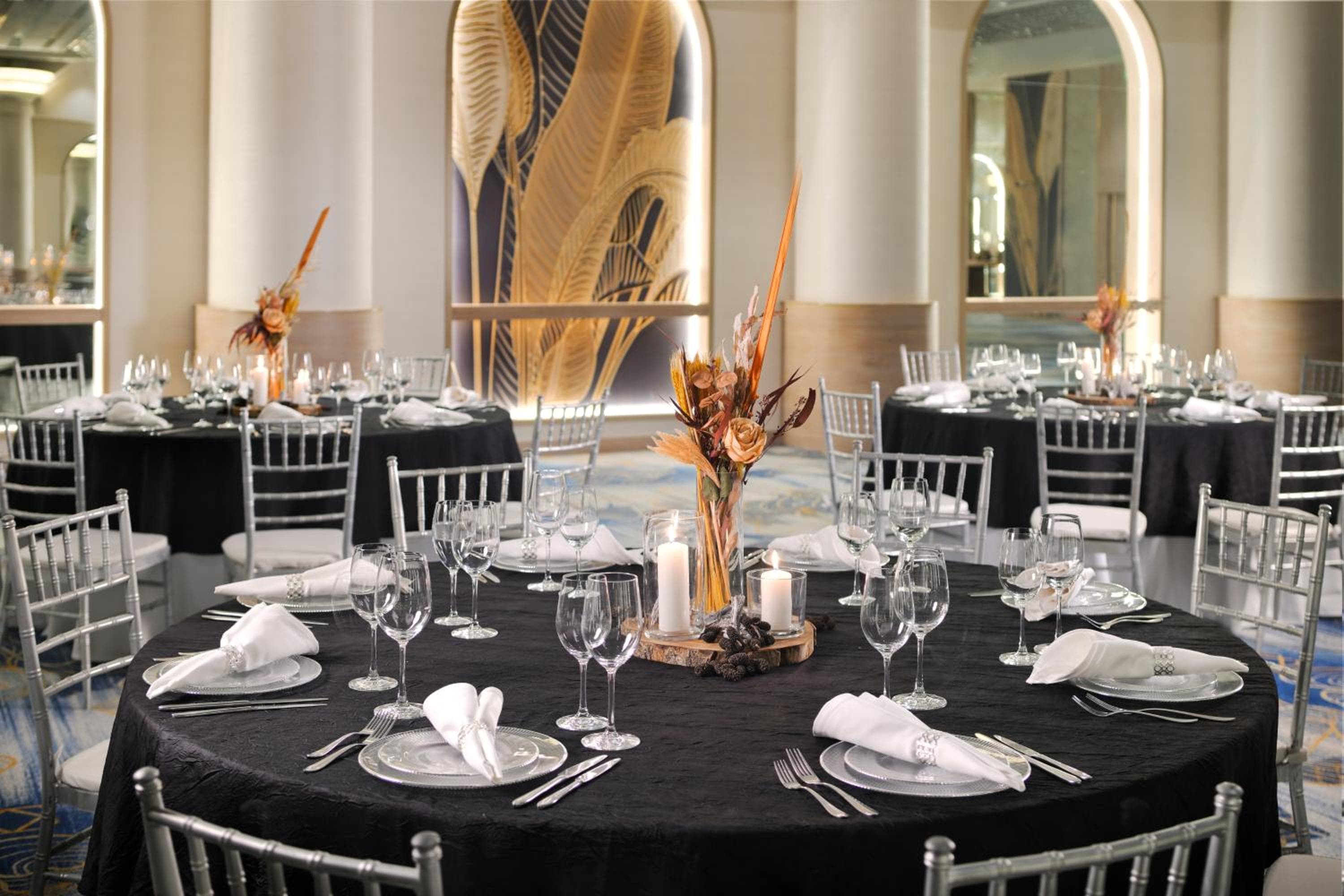 Crowne Plaza Dubai Deira by IHG — 10