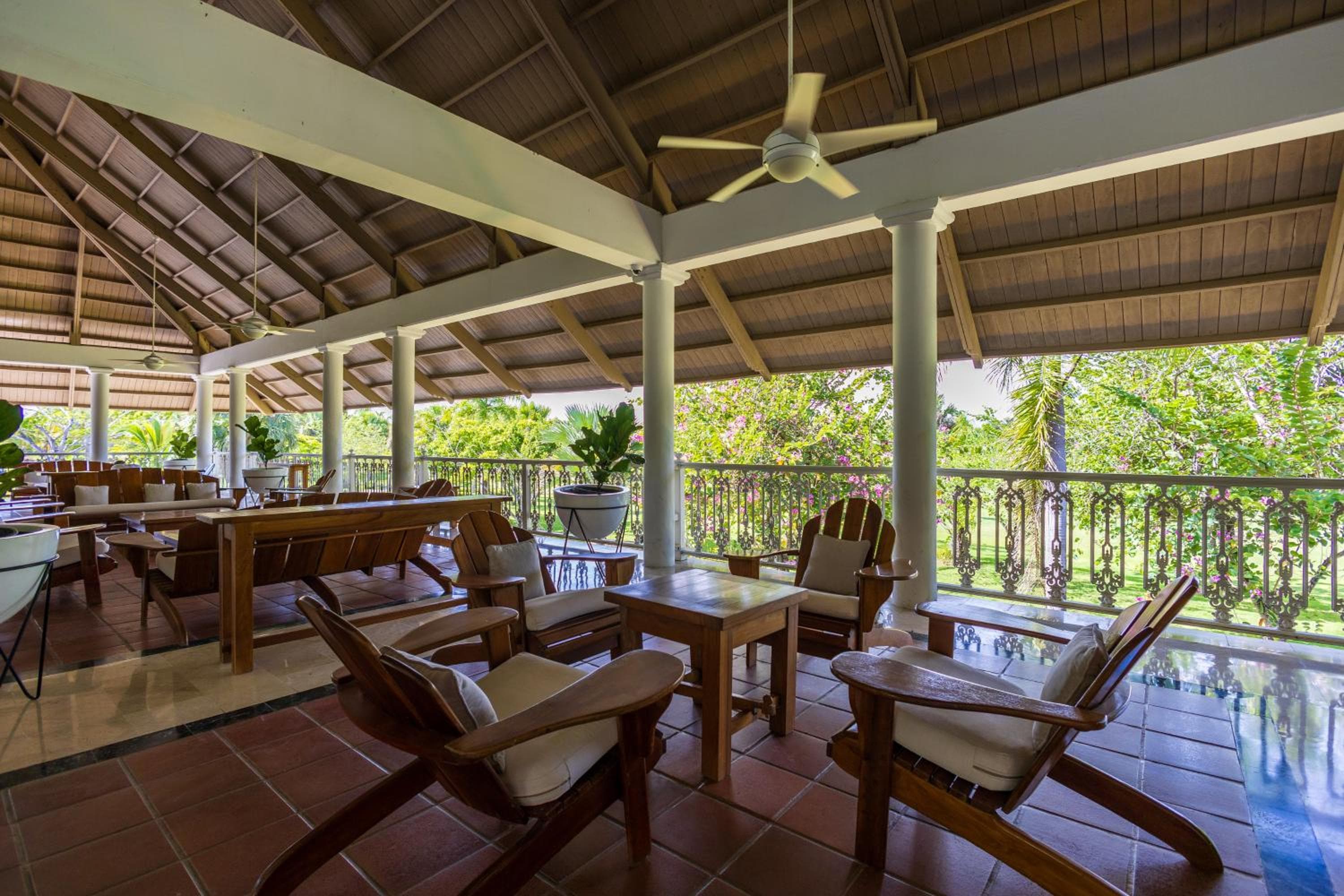 Luxury Rentals in Punta Cana - Exclusive Waterfall Villa with Private Pool, BBQ, Maid, Golf — 8