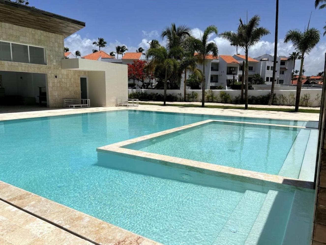 Un paraíso con vista al mar y piscina — 1