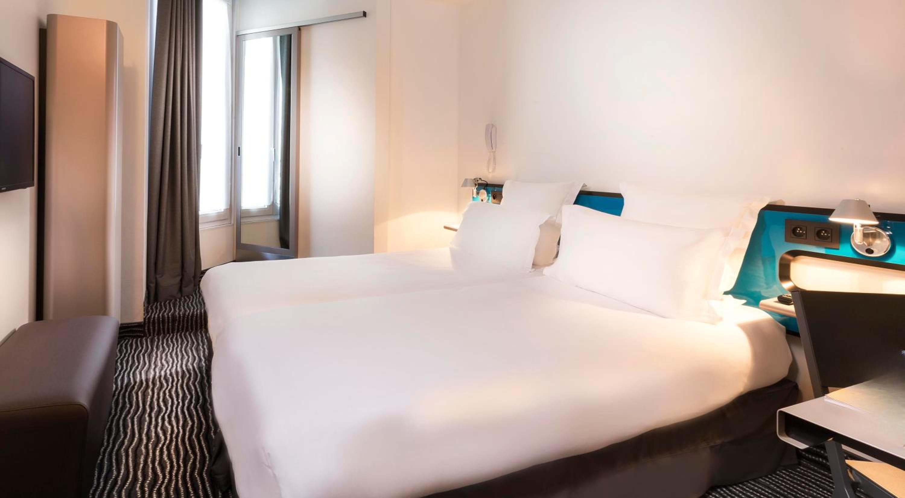 Libertel Canal Saint Martin — 13