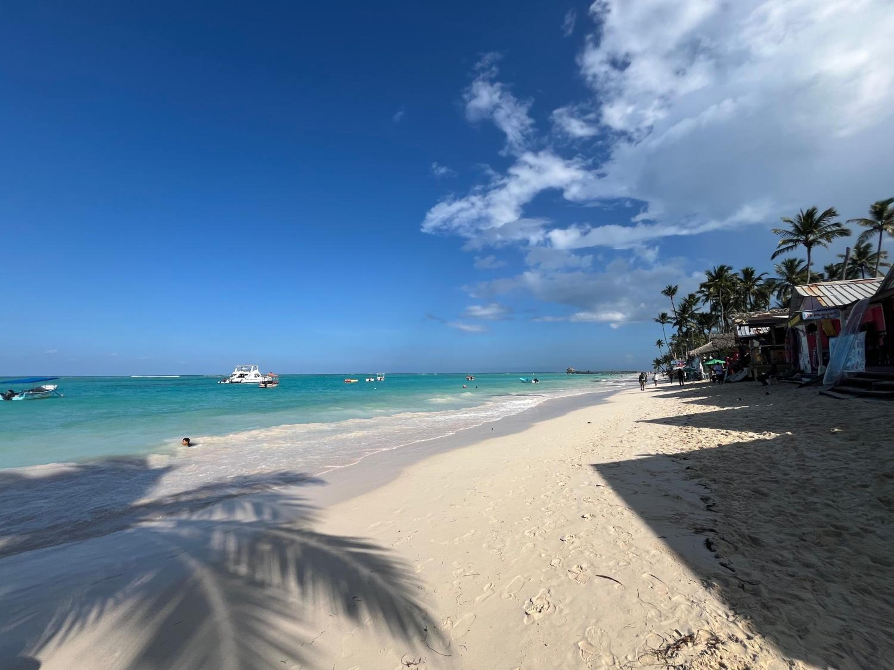 Luxury Beach Penthouse with Pool, BBQ, AC, Wi-Fi, 5-Min Walk to El Cortecito & Bavaro Beaches, Punta Cana — 12