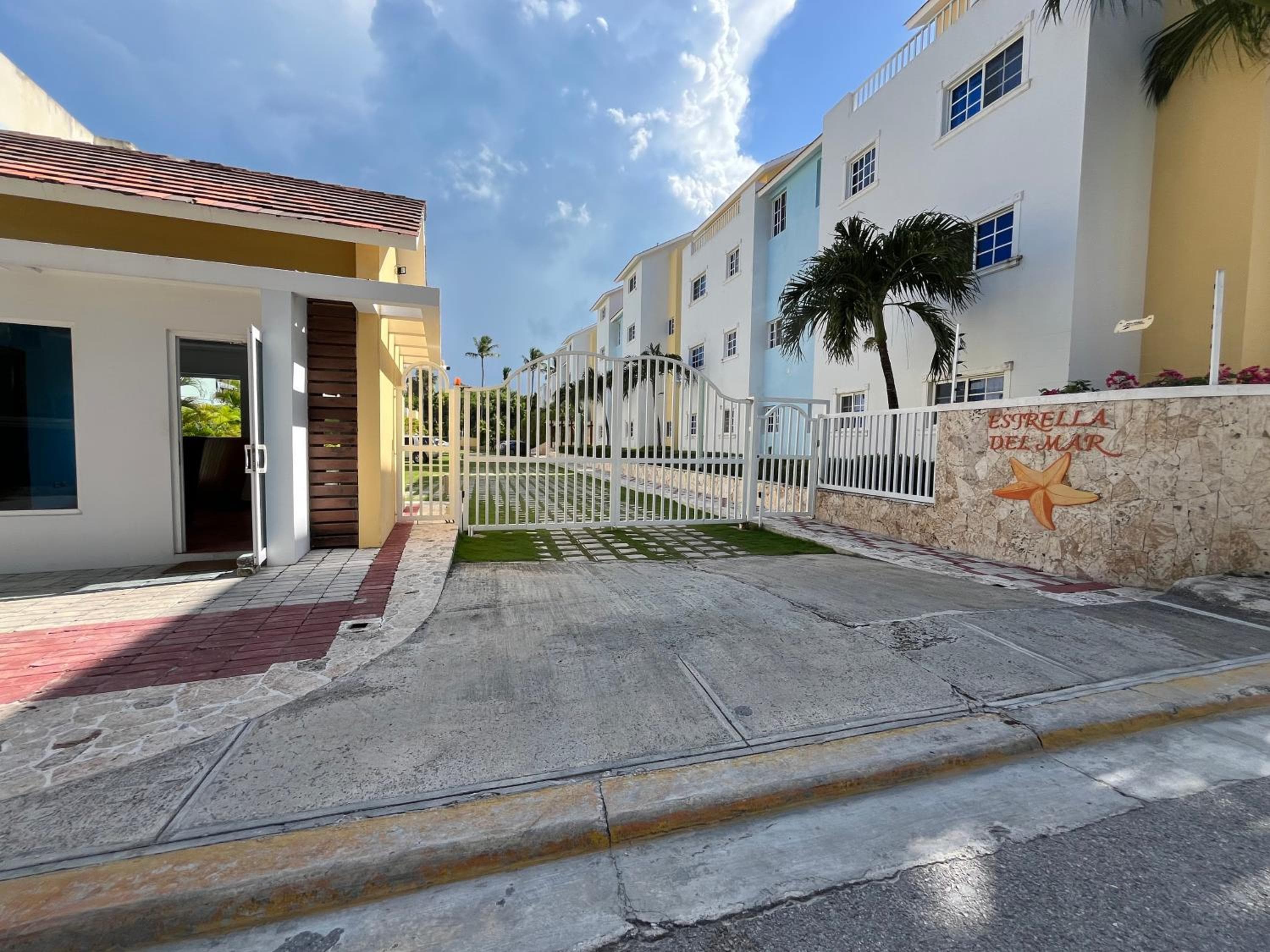 Luxury Beach Penthouse with Pool, BBQ, AC, Wi-Fi, 5-Min Walk to El Cortecito & Bavaro Beaches, Punta Cana — 19