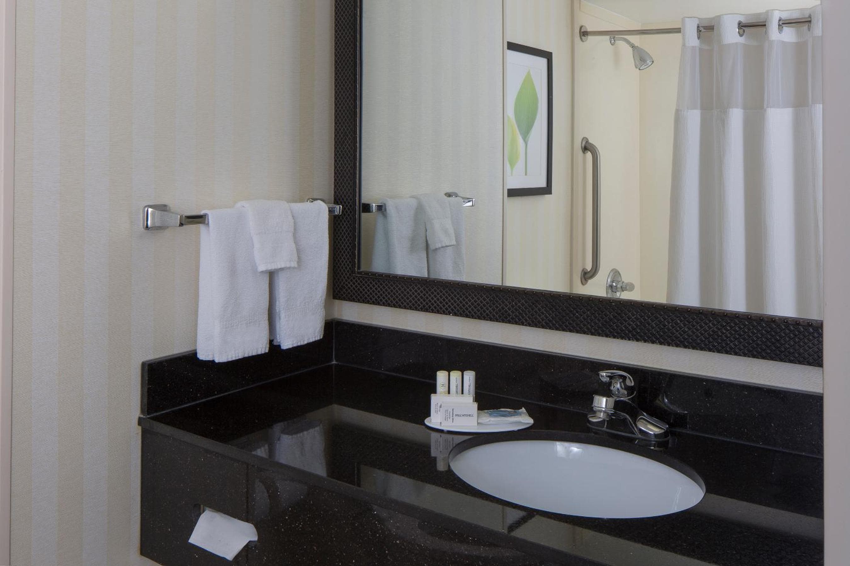 Fairfield Inn & Suites by Marriott Orlando Lake Buena Vista — 26
