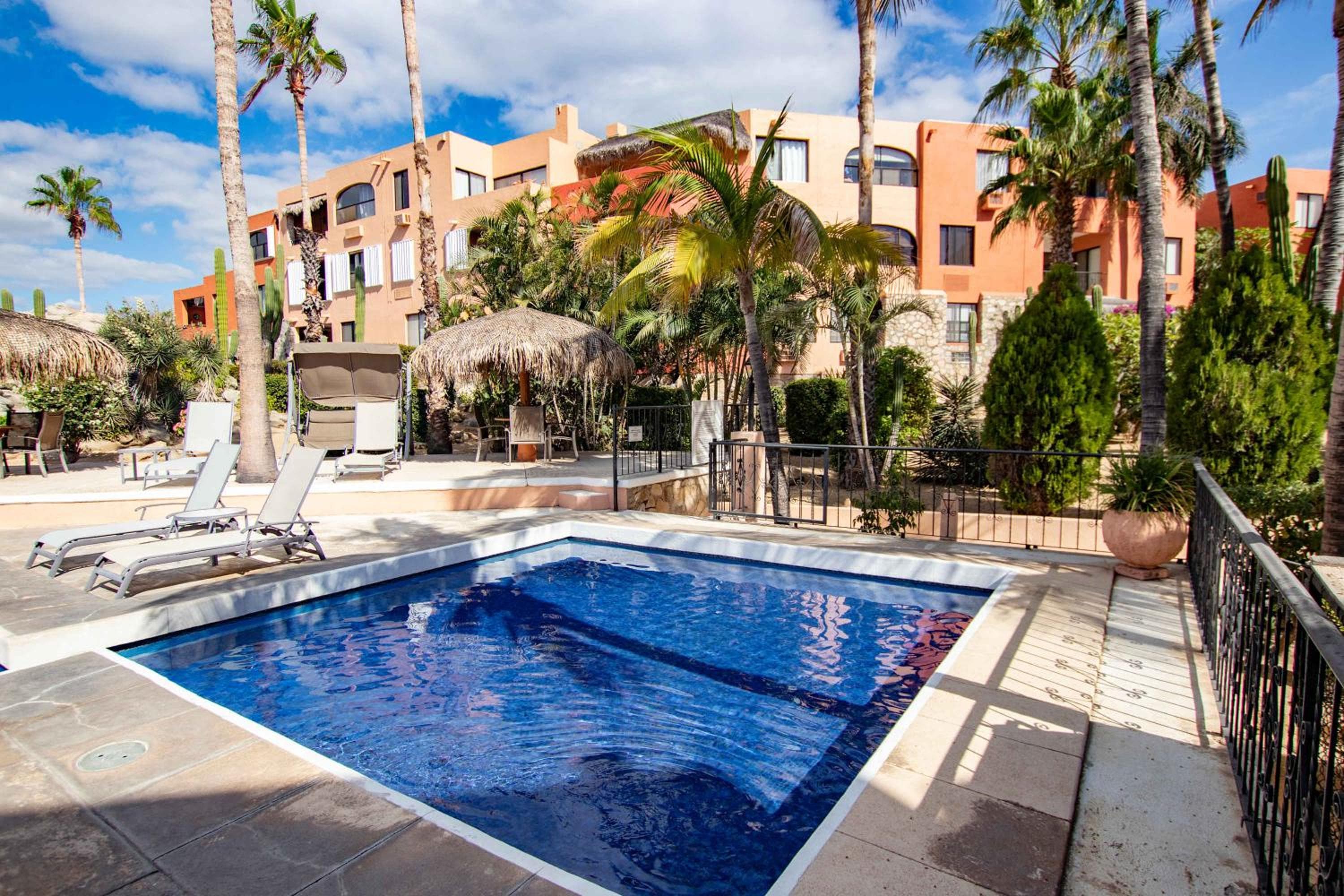Cabo Cottage Authentic Mexican Design Overlooking The Beach — 15