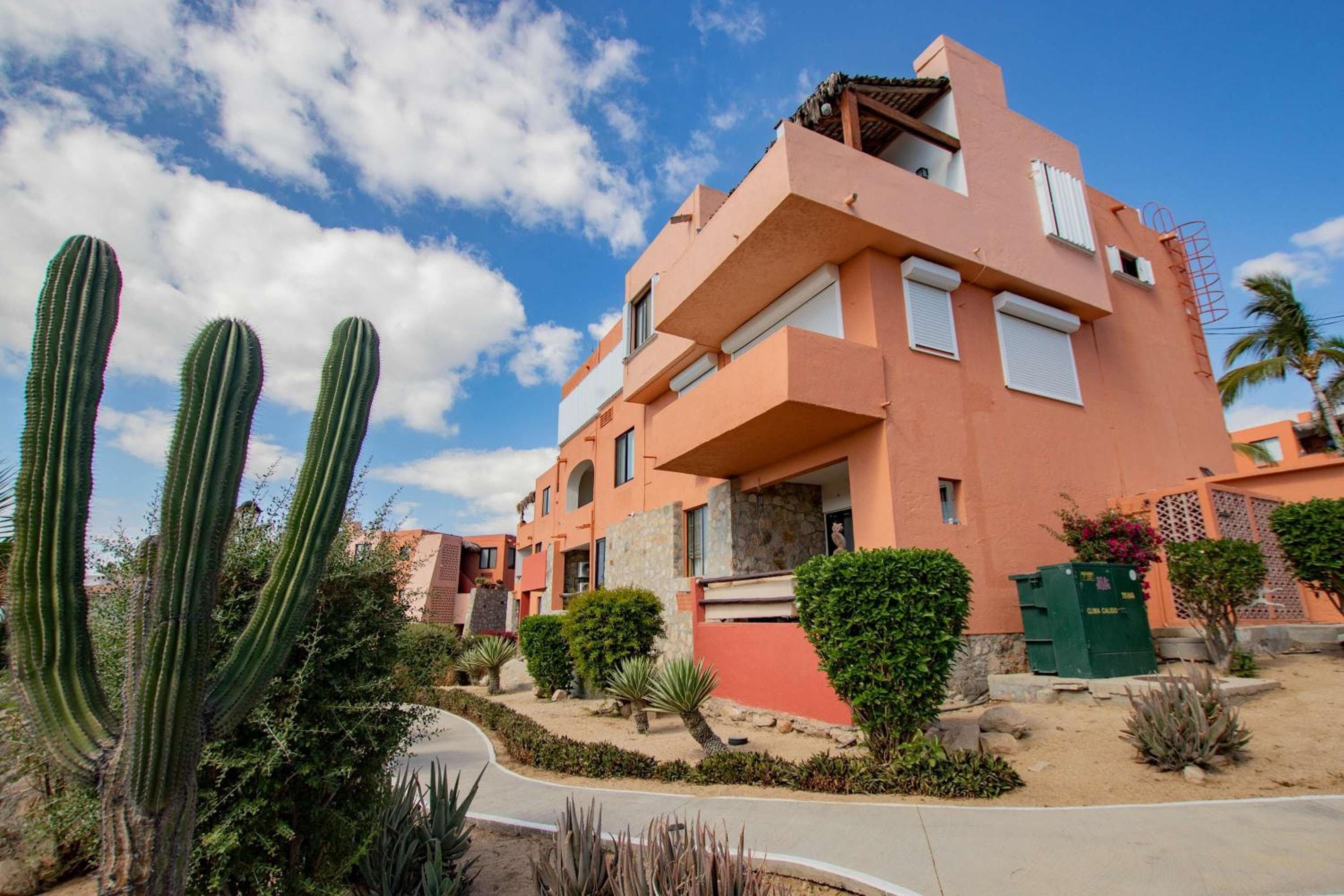 Cabo Cottage Authentic Mexican Design Overlooking The Beach — 9